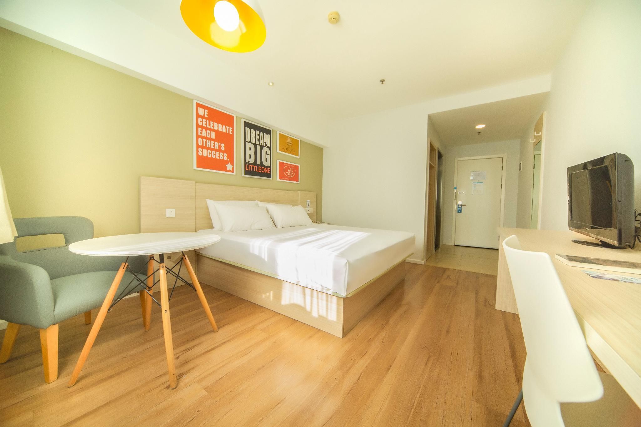 Huazhu - Superior Bed Room
