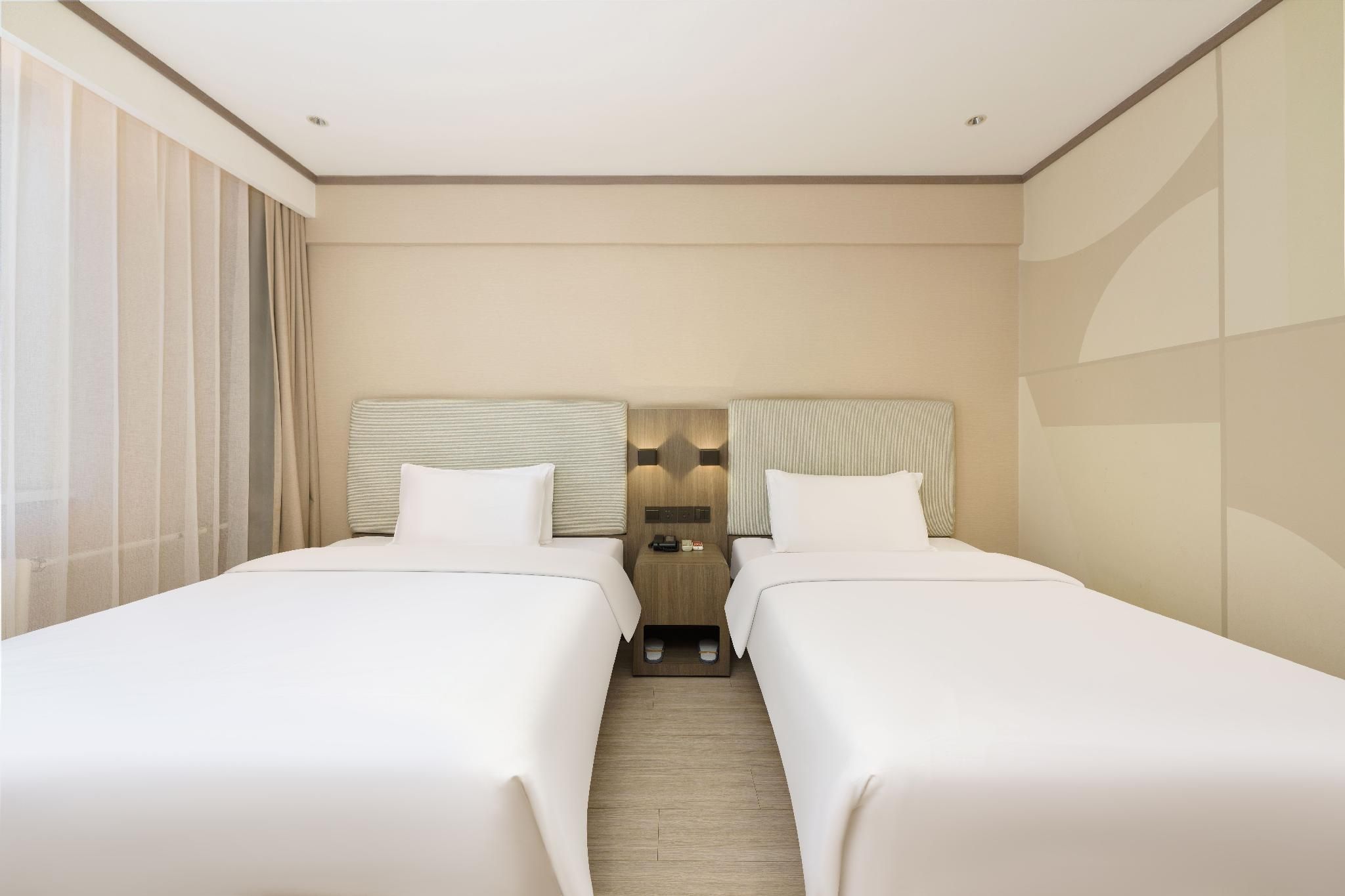 Huazhu - Speical Offer Twin Room