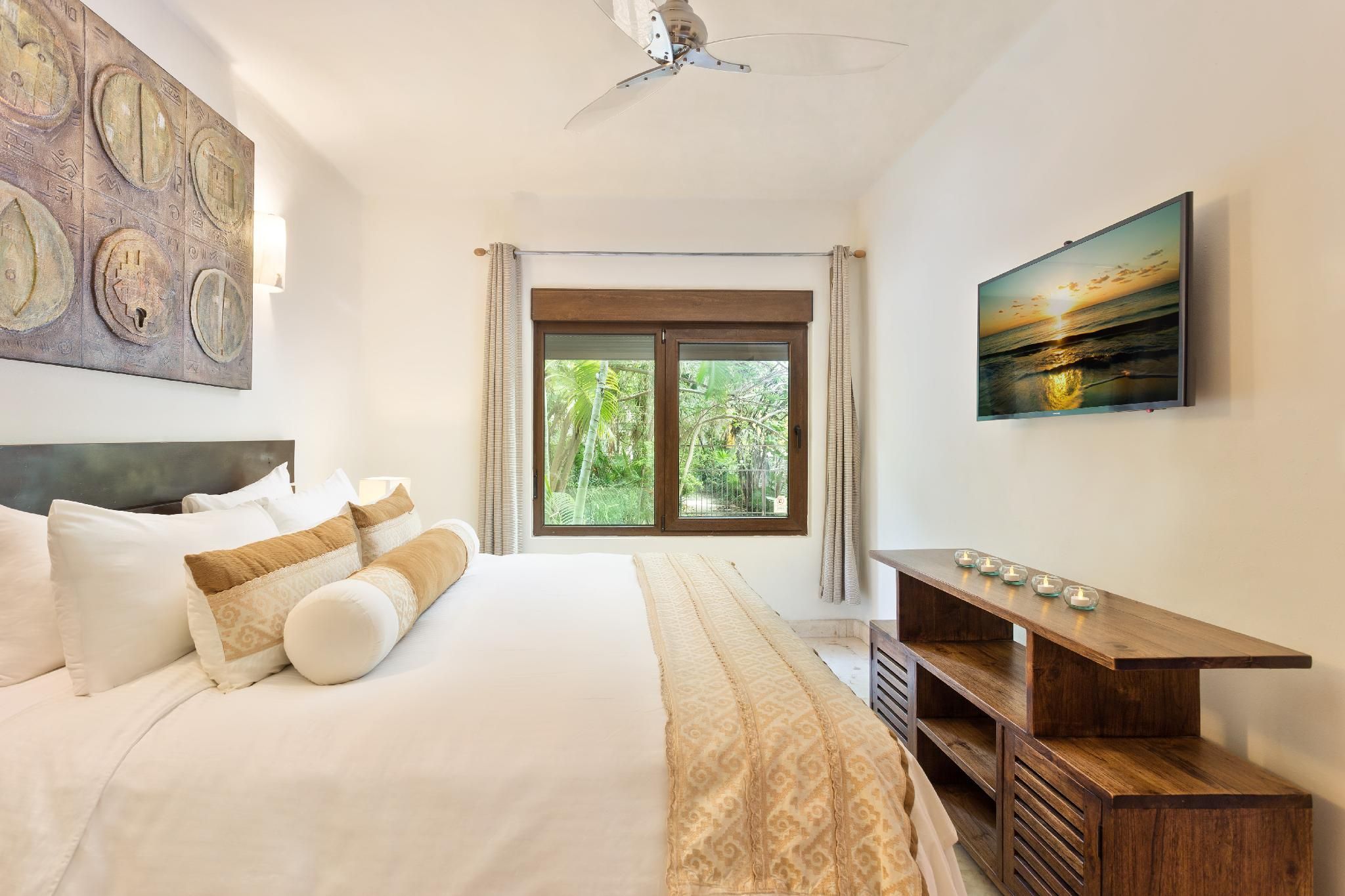 1-Bedroom Suite