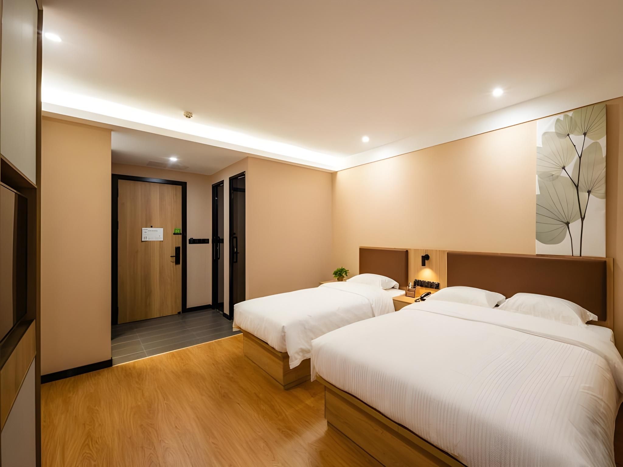 Green Tree Inn Shenyang Middle Street Family Room