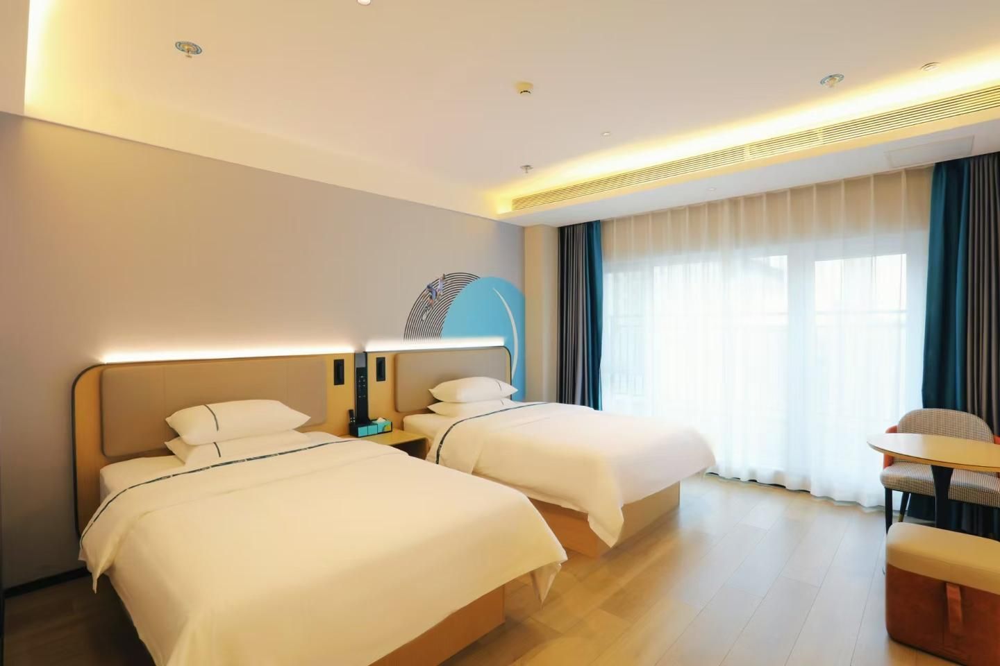 Dossen - Business Intelligent Twin Room
