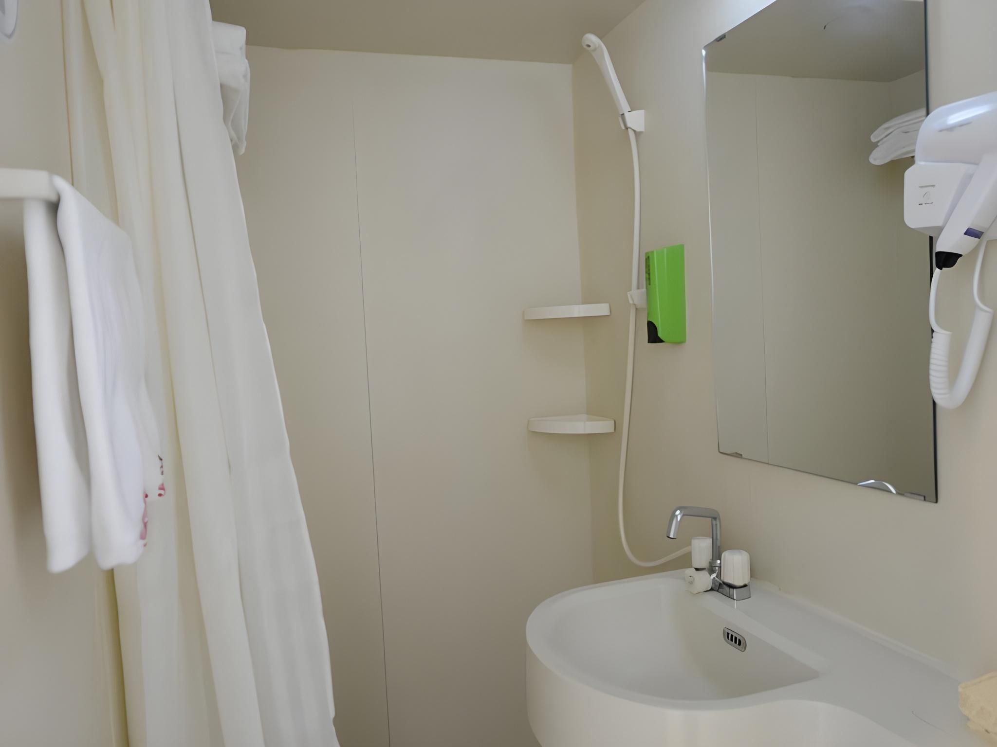 GTI - Fashion Superior 1 Bed Room