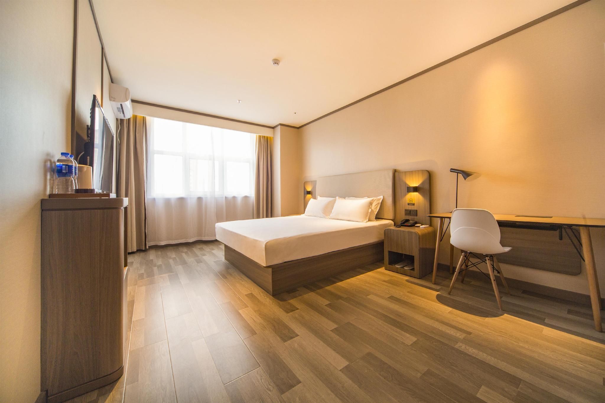 Huazhu - Superior BedRoom