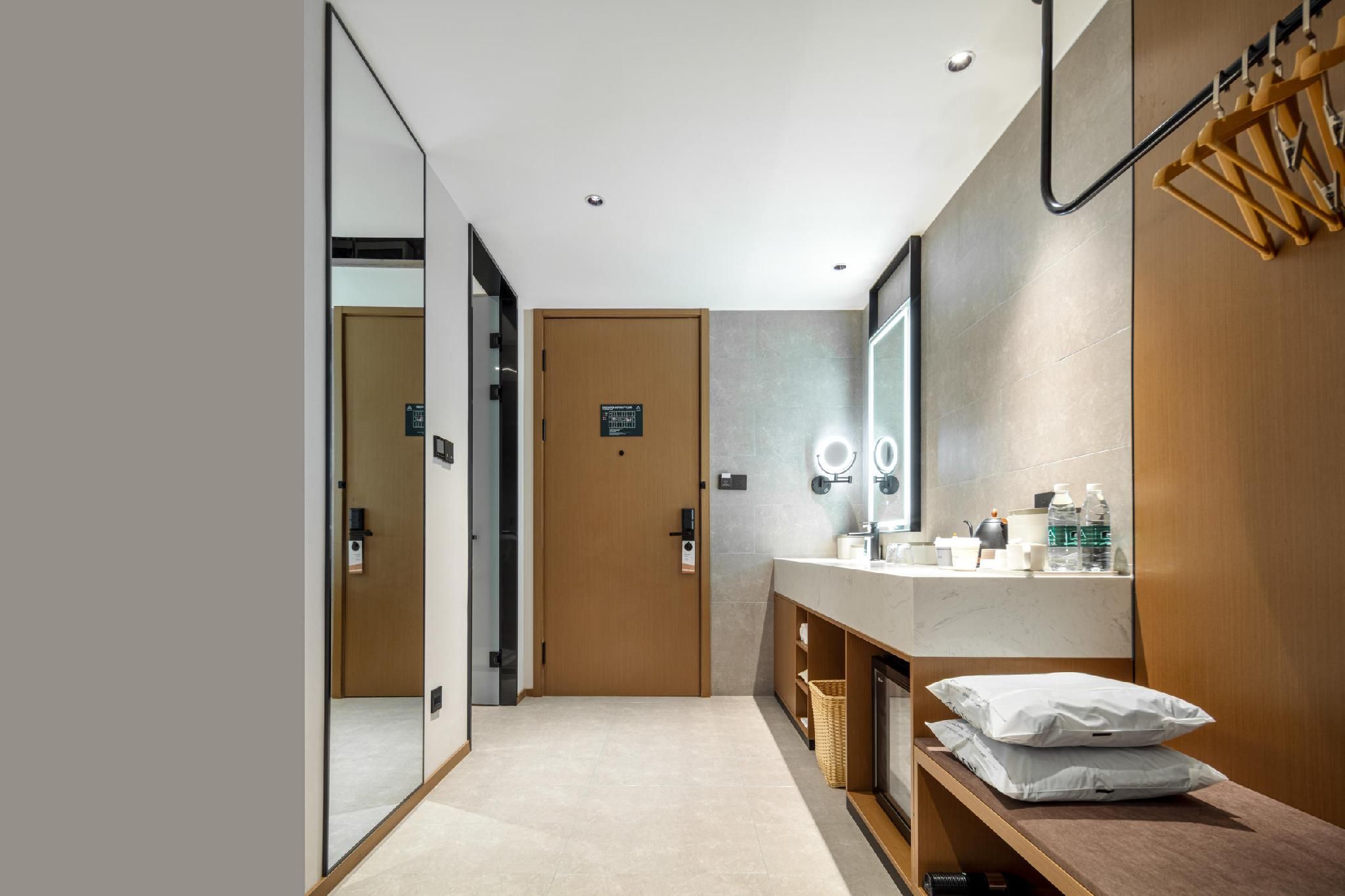 Executive room, Guest room, 1 Queen