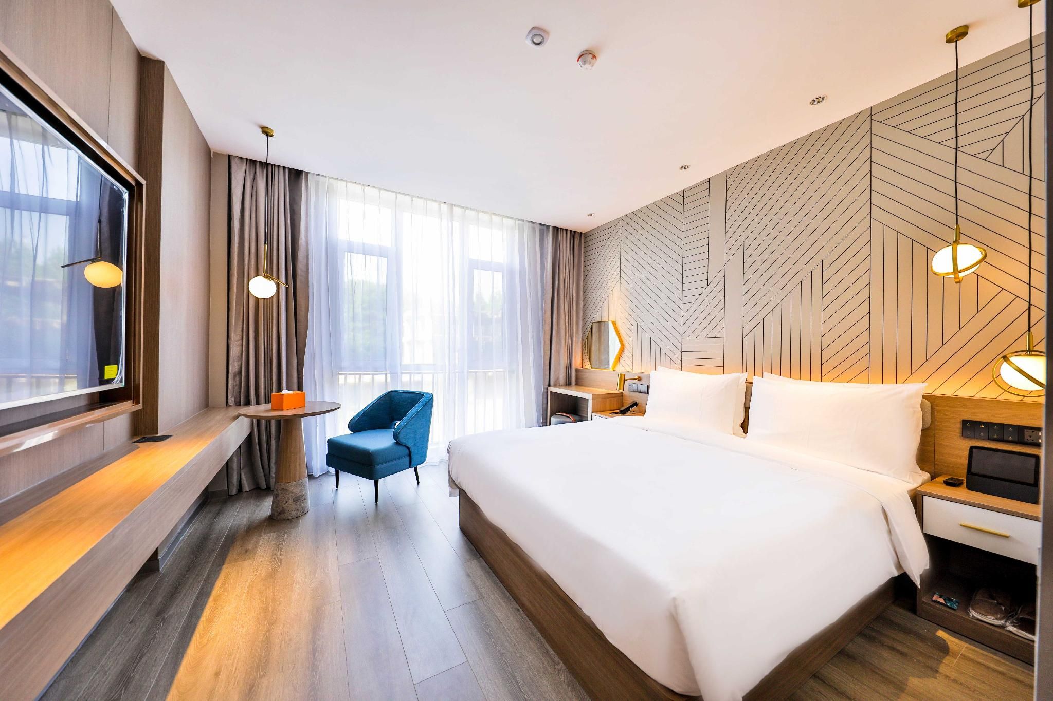 Orange Hotel Shenyang Huachen Ceramic City Huazhu - Superior BedRoom