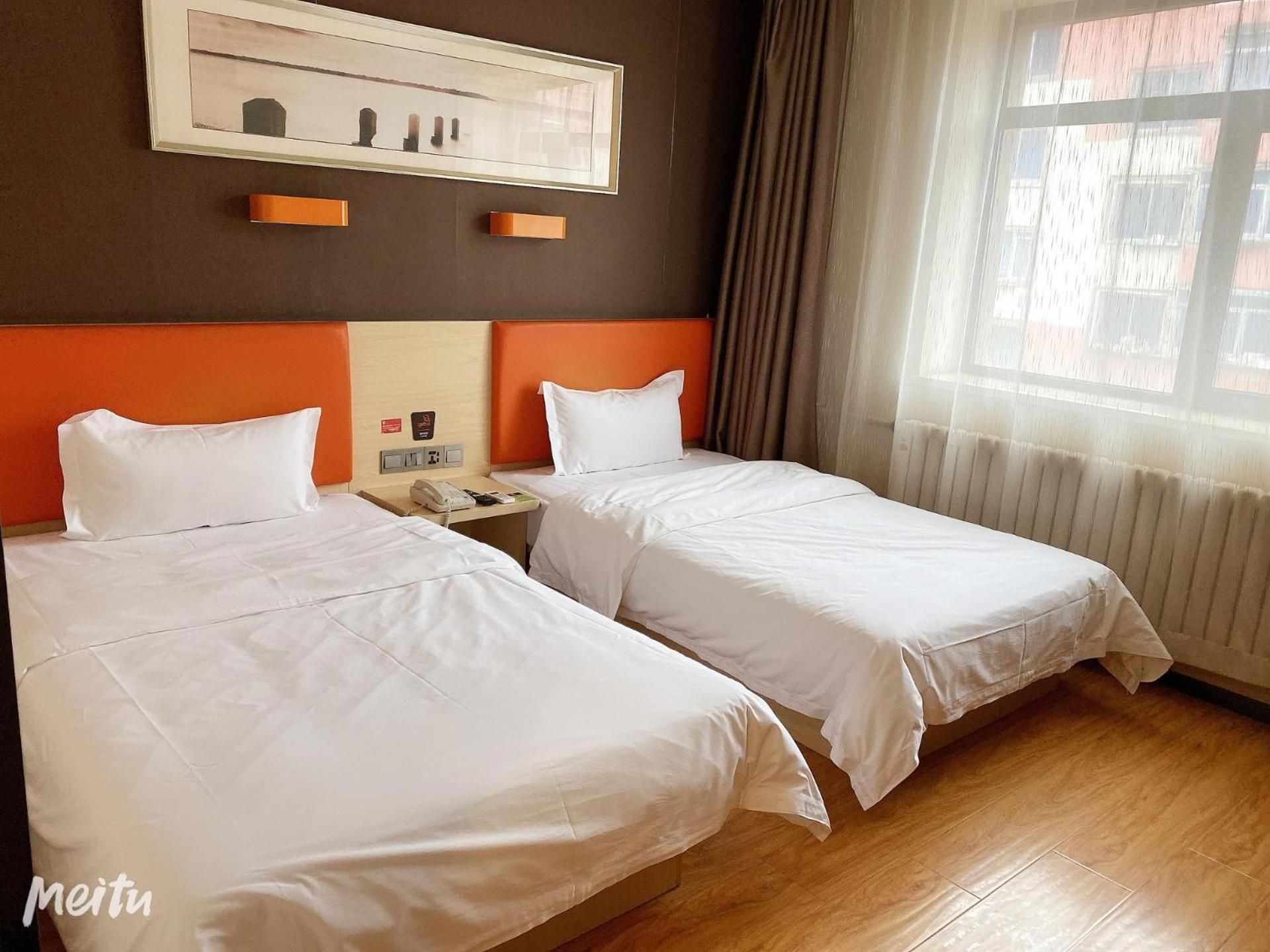 Premium Deluxe Twin Room