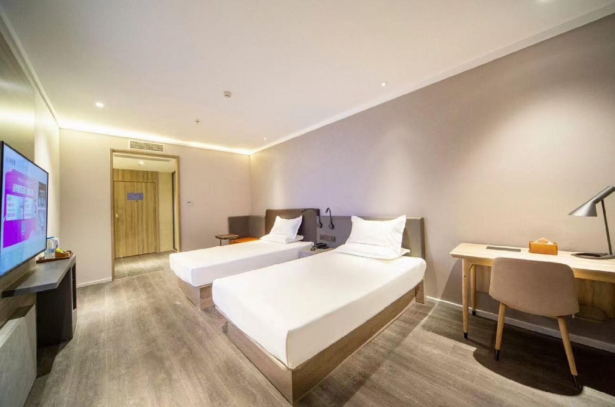 Twin Business Room