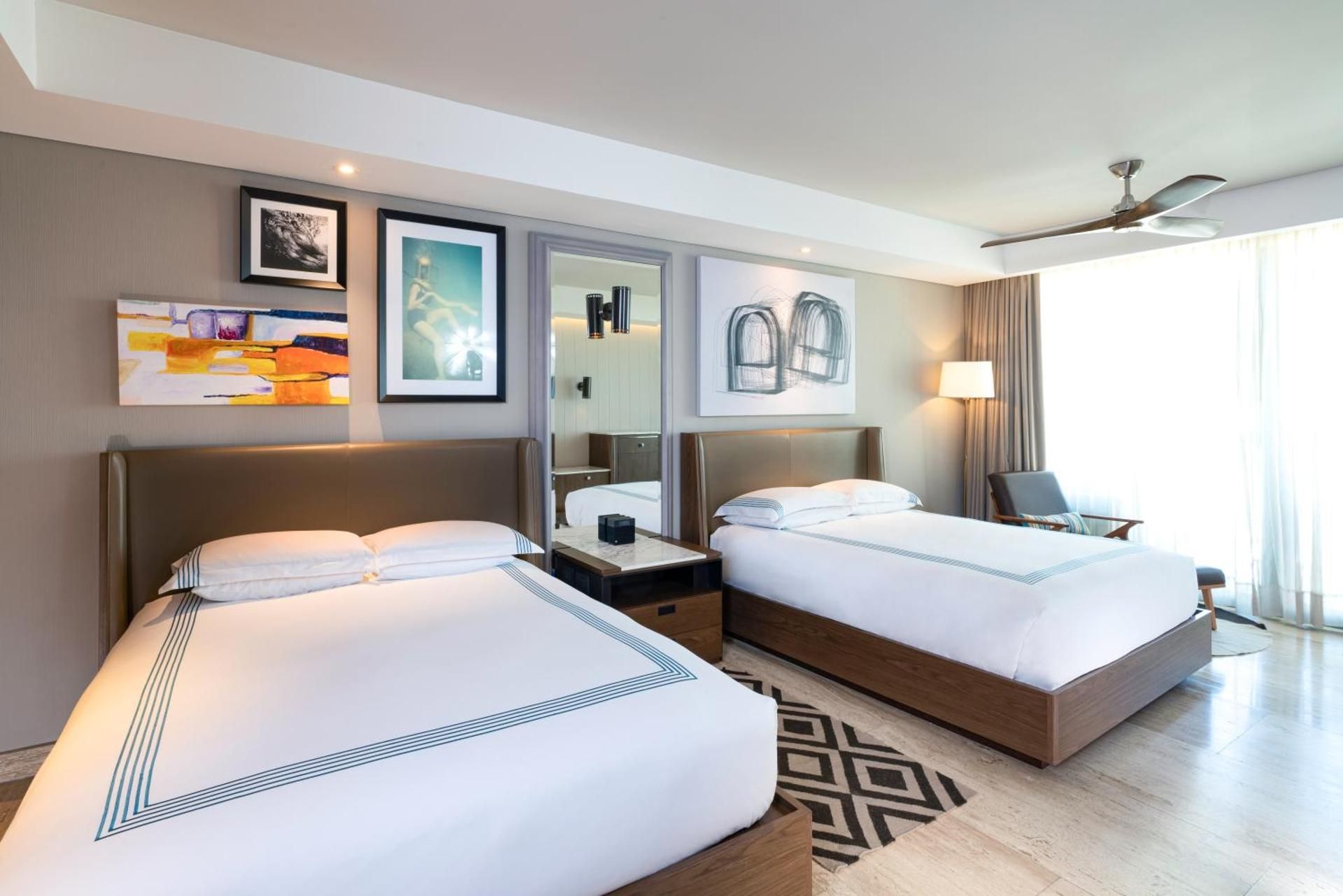 2 Queen Beds With Balcony Downtown House