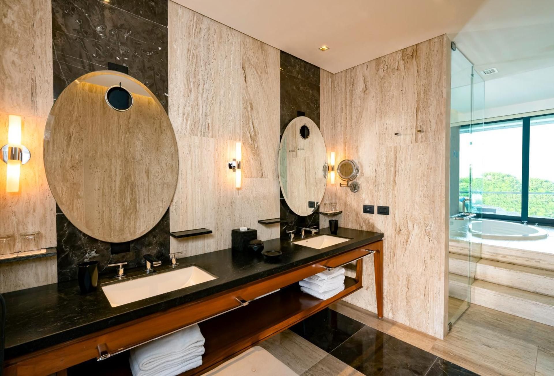 Quinta Avenida Suite, Downtown House