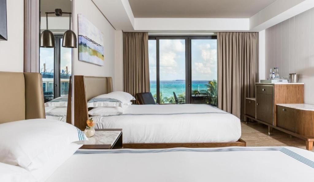 2 Queen Beds Partial Ocean View, Beach House