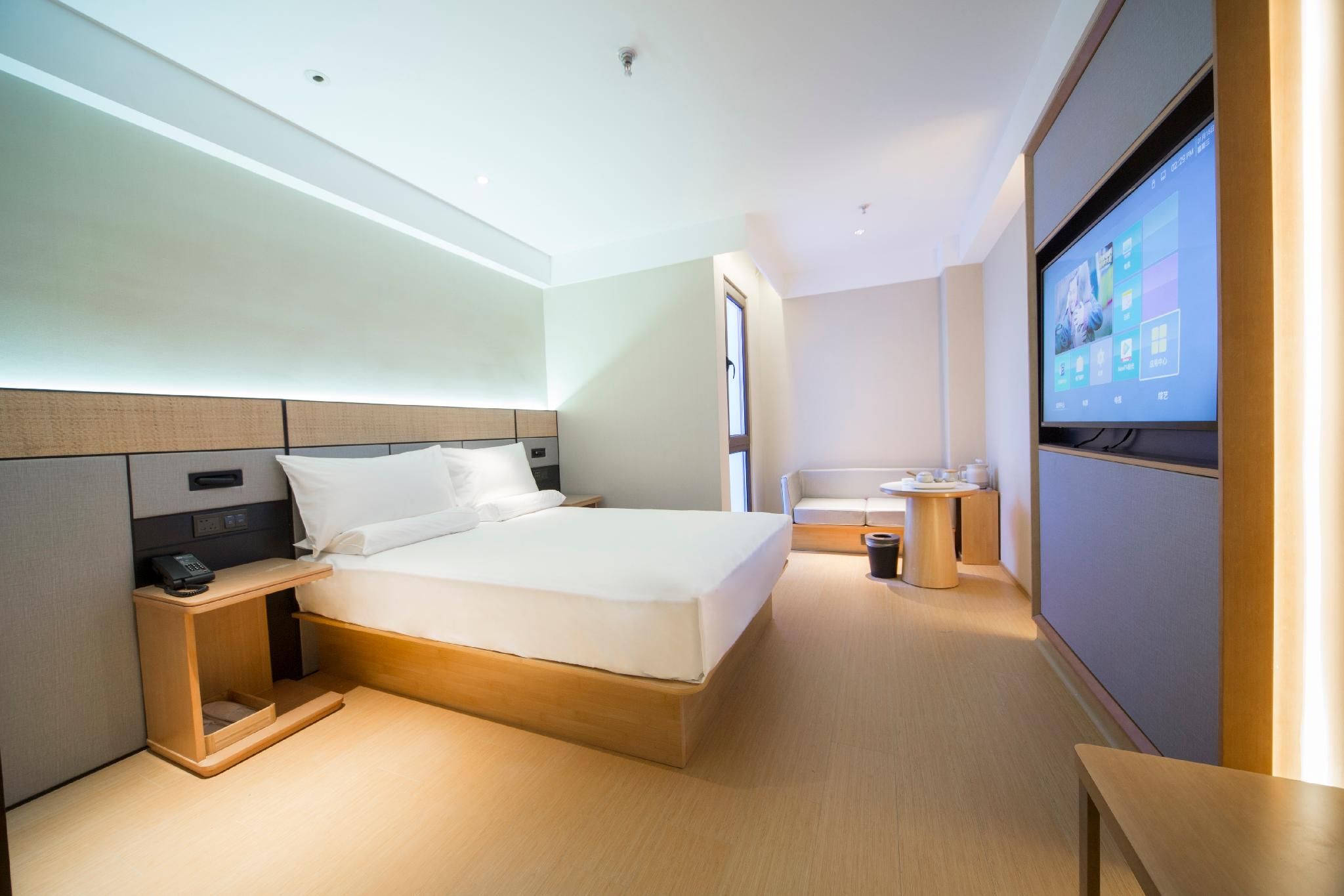 Hanting Premium Hotel Shenyang Taiyuan Street Metro Station Huazhu - Room With Bed 2