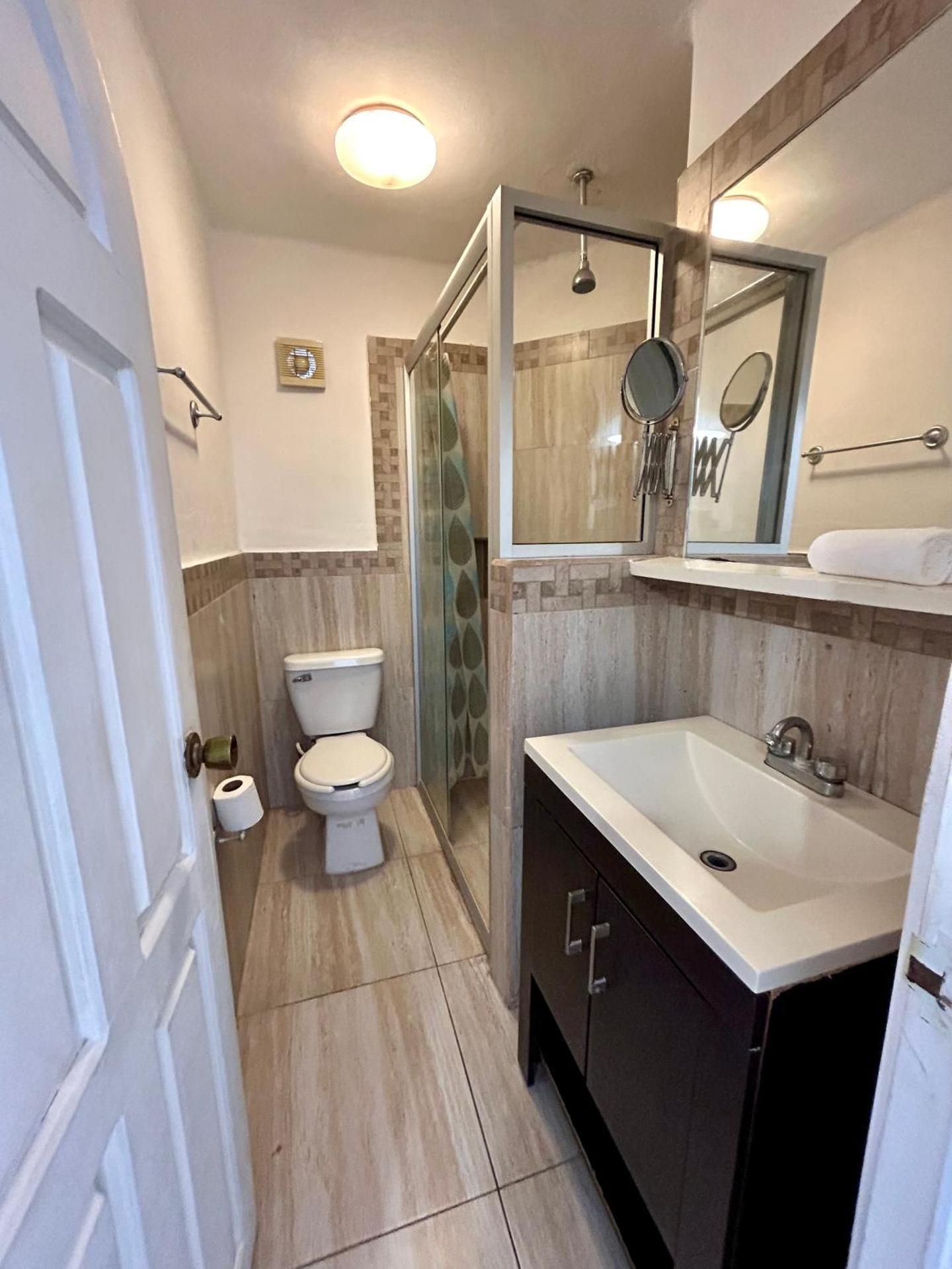 Triple Room with Private Bathroom