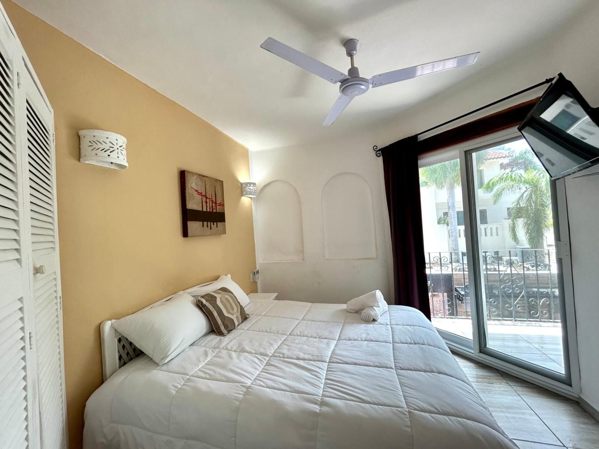 Triple Room with Private Bathroom