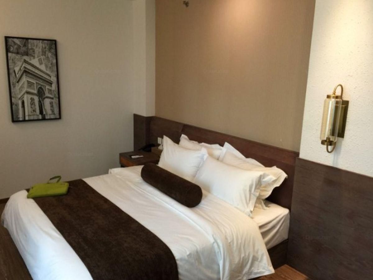 James Joyce - Chunxiang Bed Room