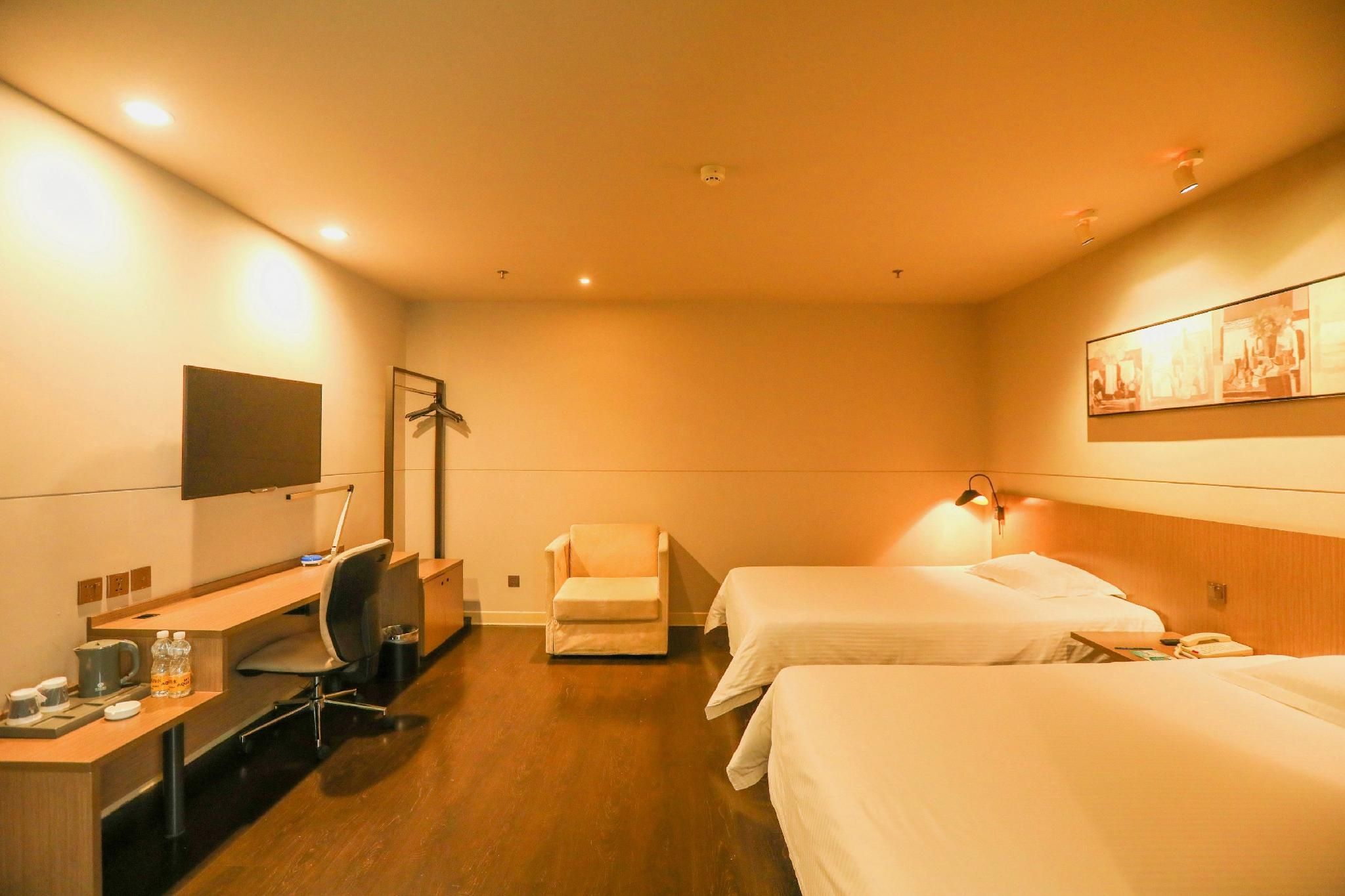 Twin Bed Standard Room
