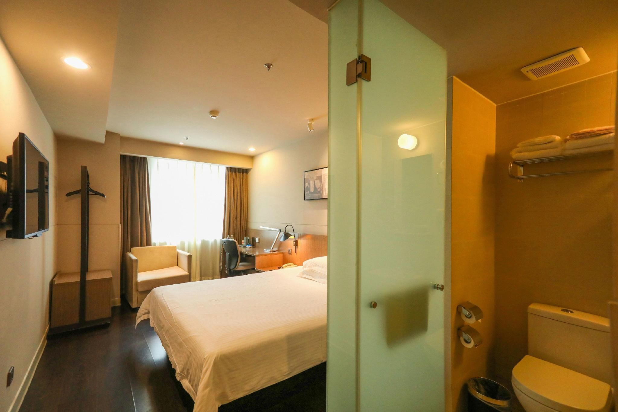 WH - Superior Bed Room