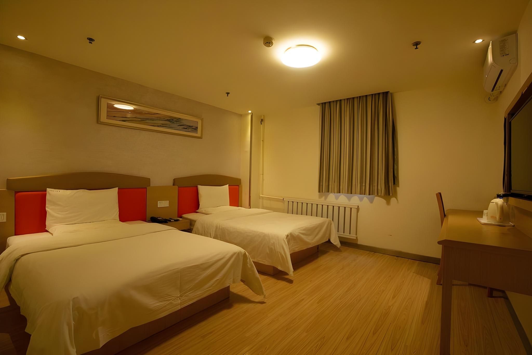 Economy Room