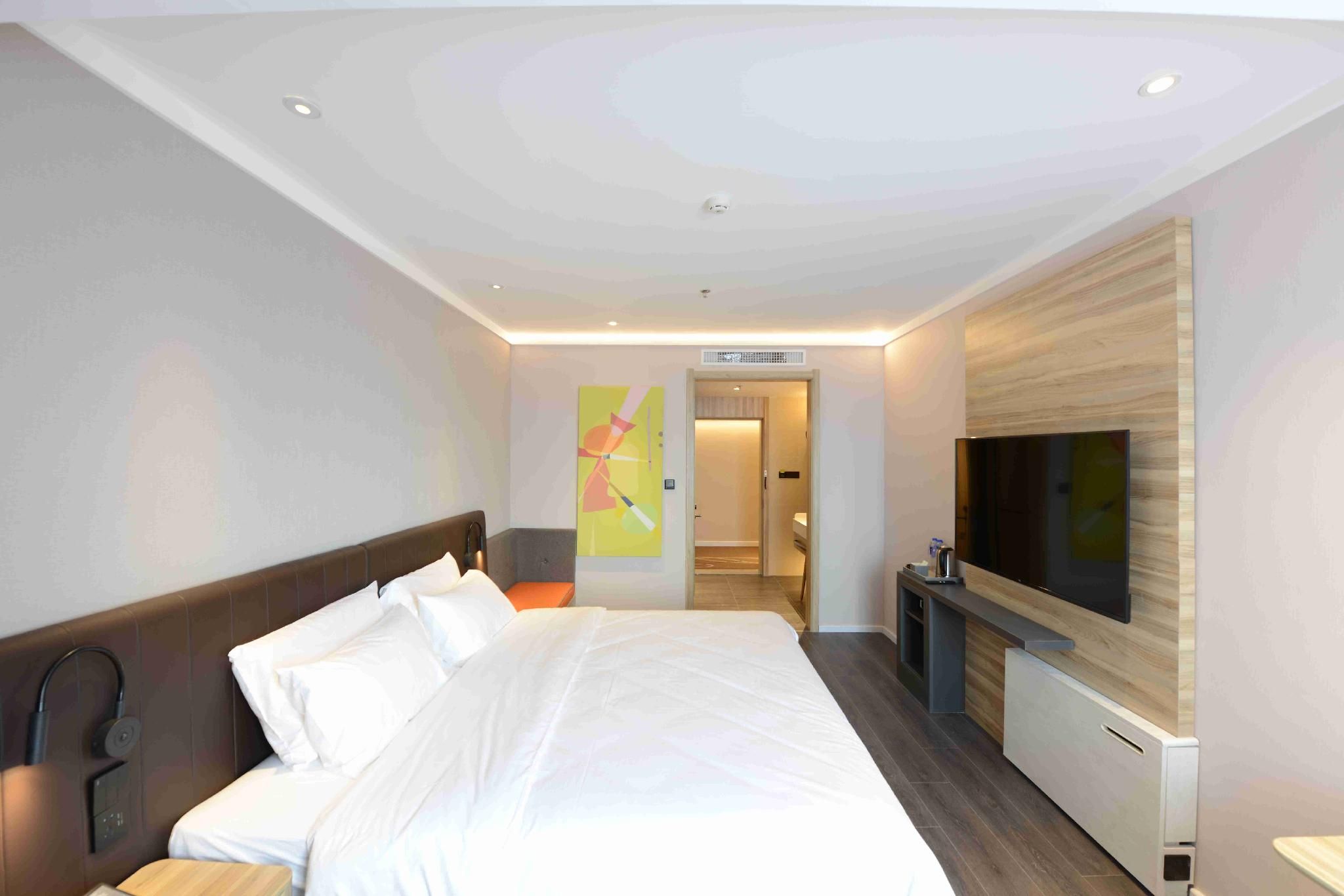 Huazhu - Superior BedRoom