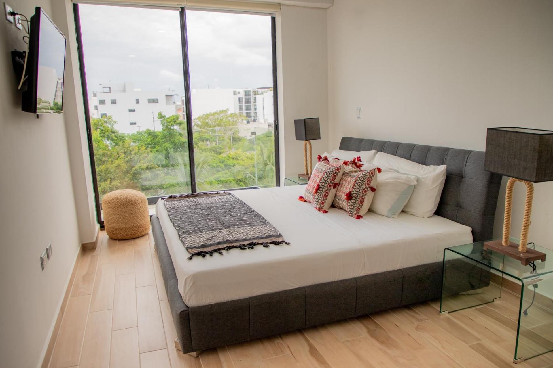 Apartment with Balcony