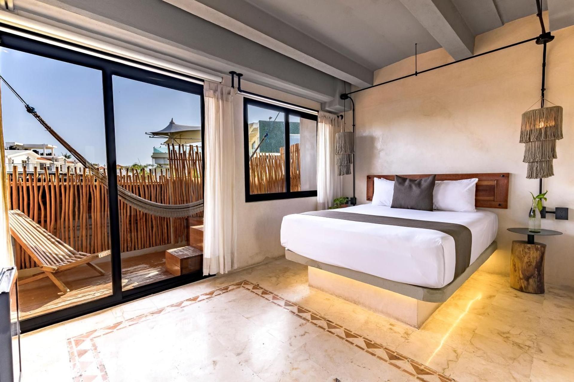 Junior Suite with Balcony
