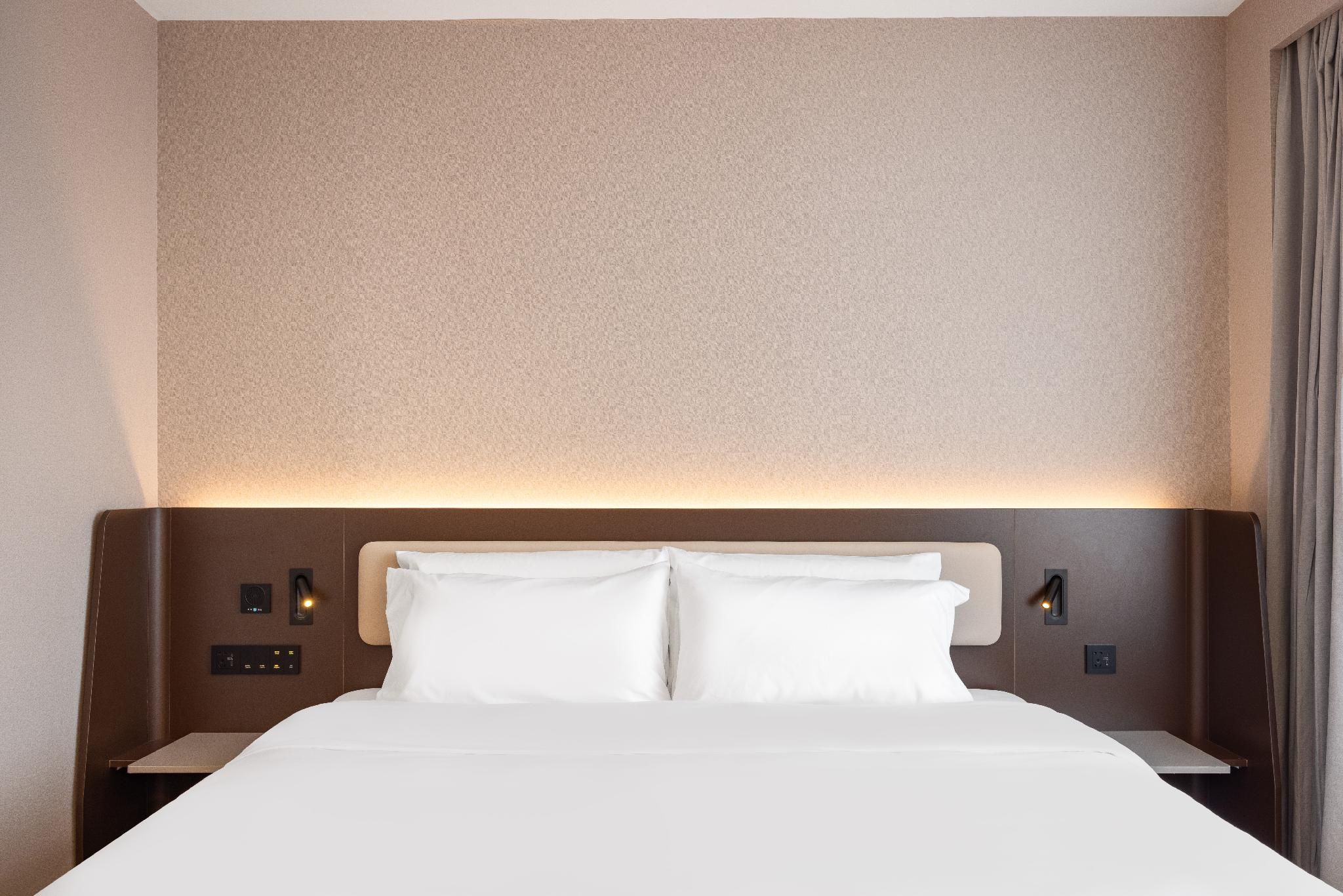 Huazhu - Superior BedRoom