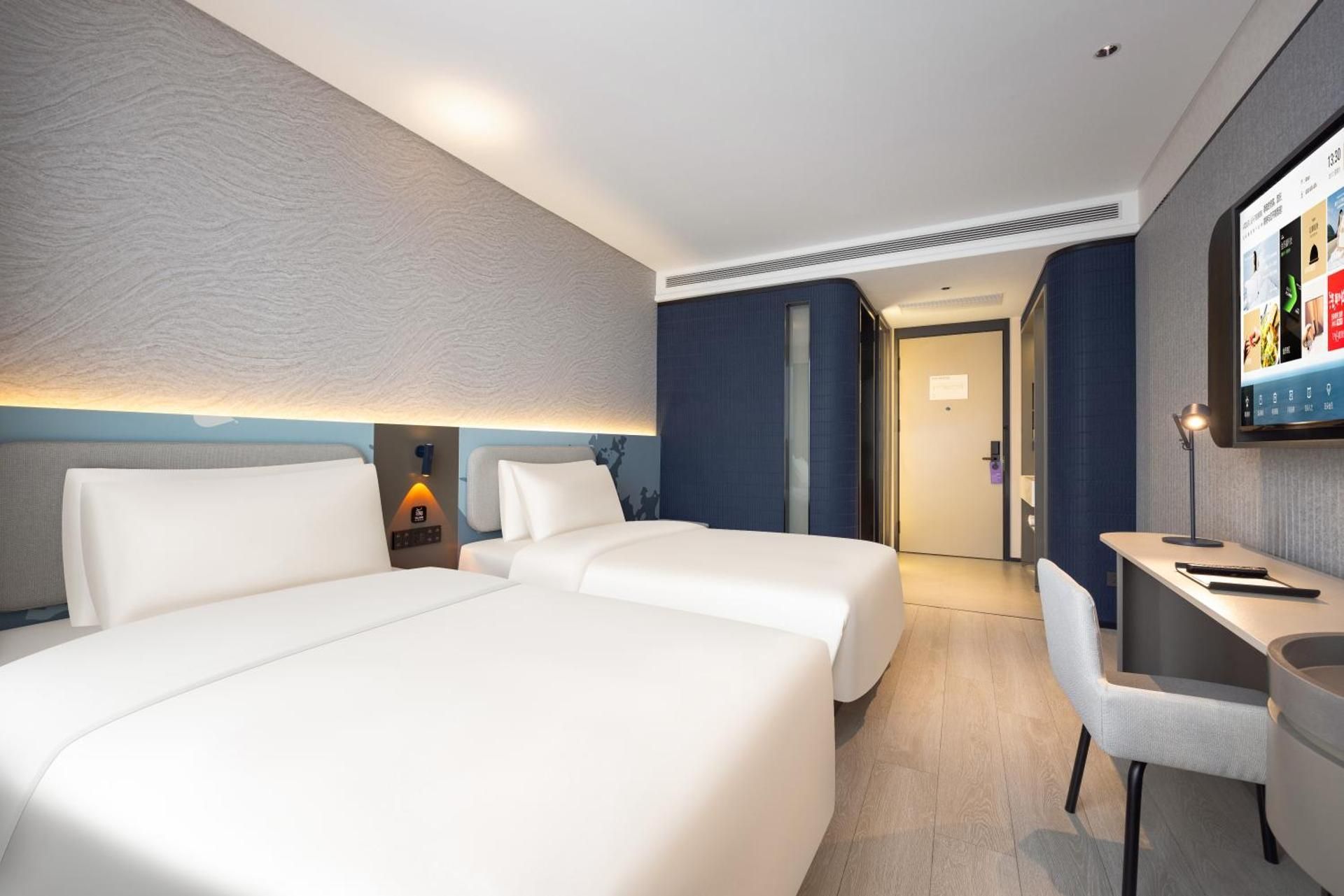 Light Double Room