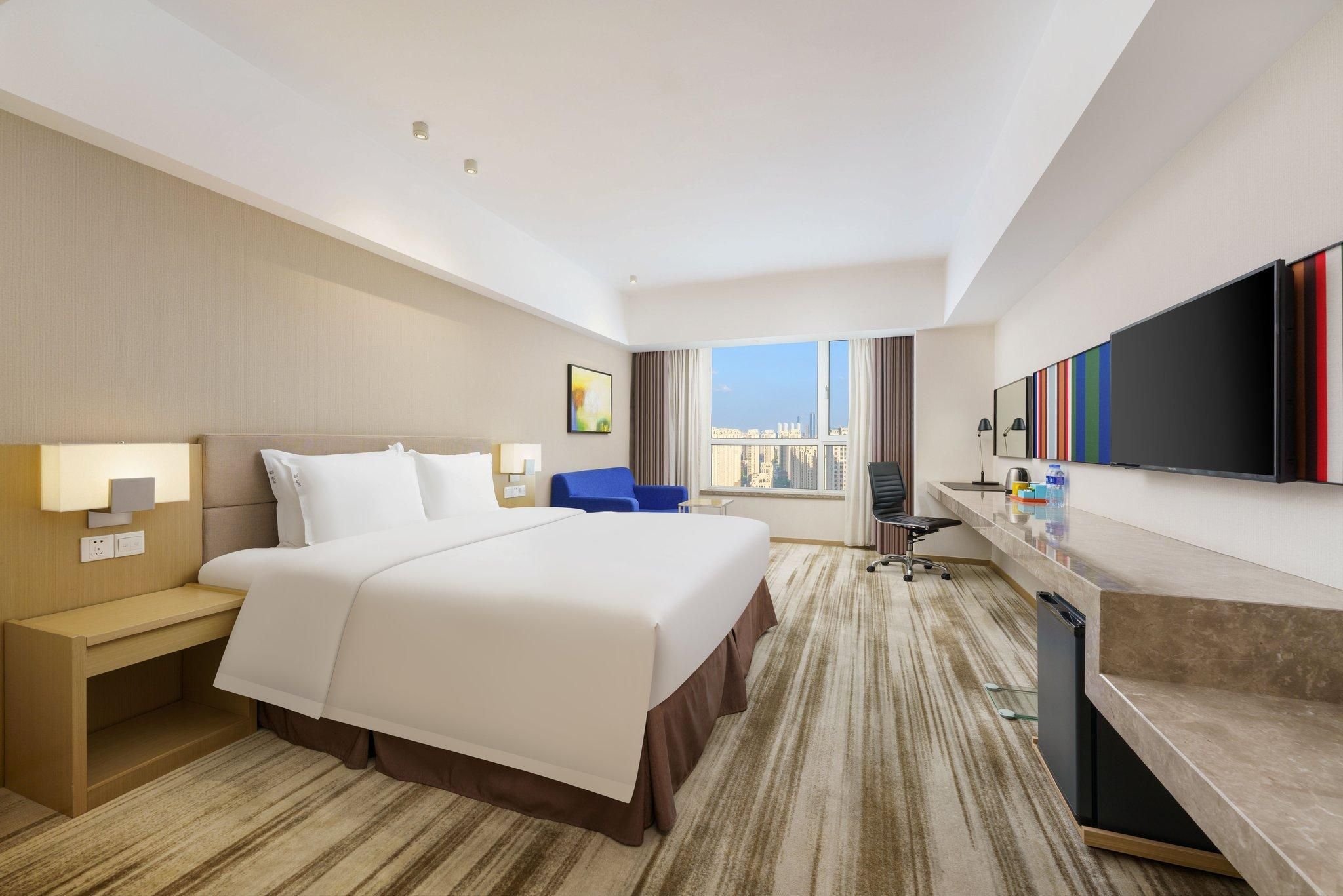 1 King Bed Standard Room