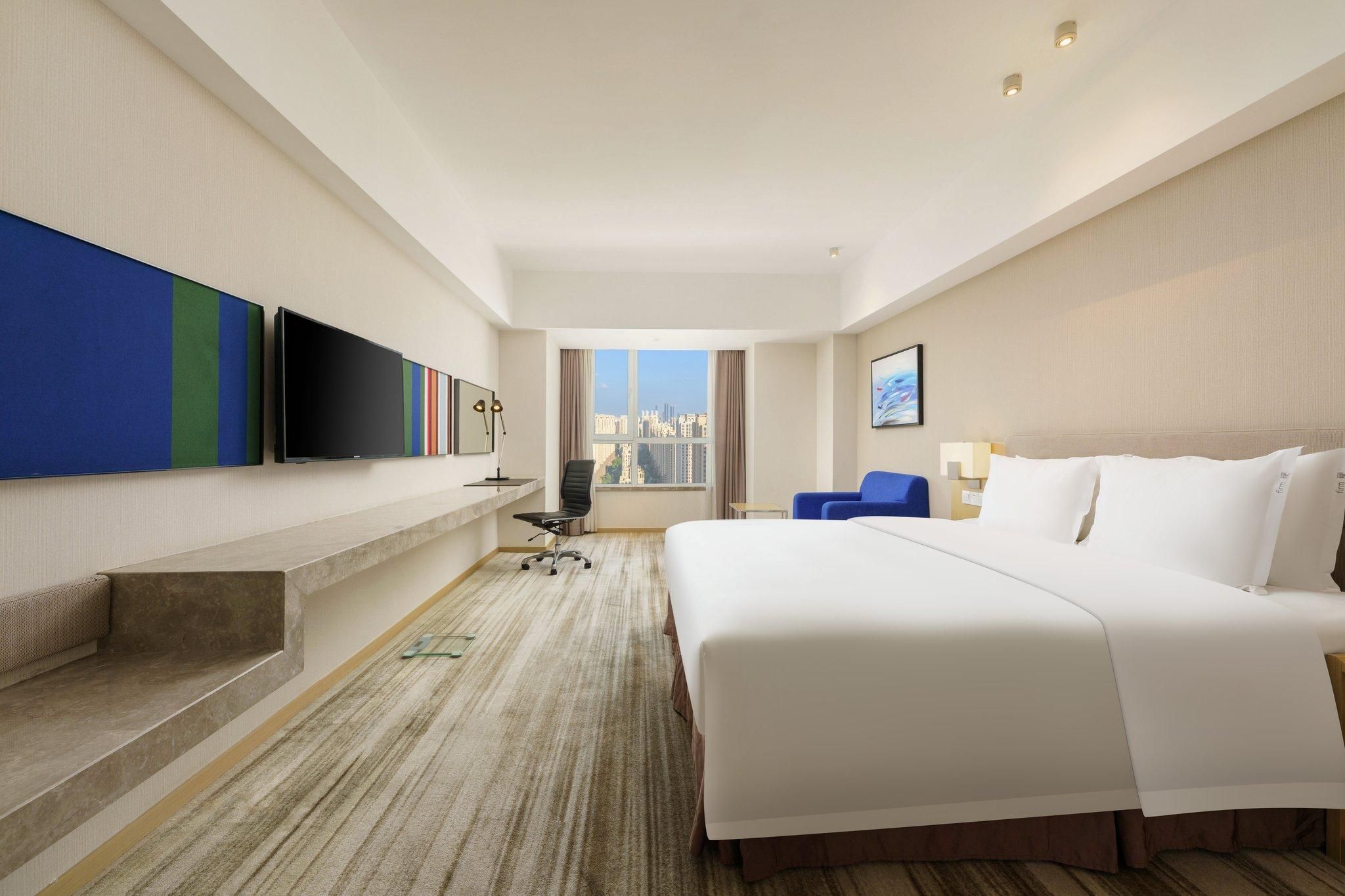 1 King Bed Standard Room