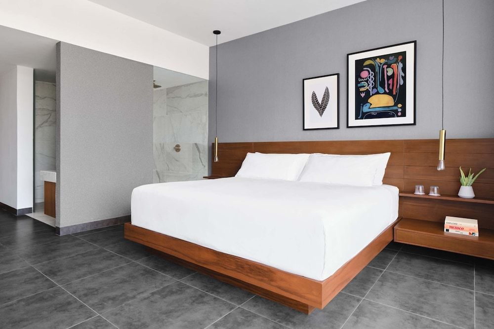 MARQUEE Playa Hotel Deluxe Room 2