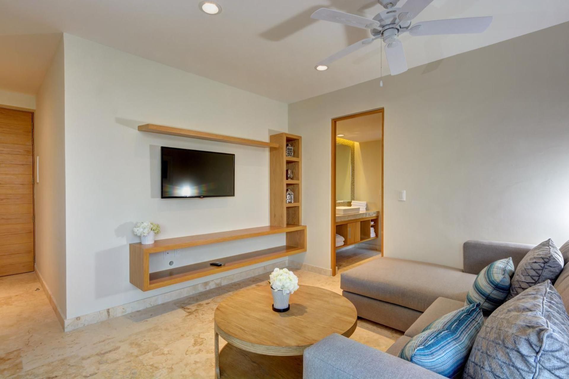 2 Bedroom Condo with Large Balcony