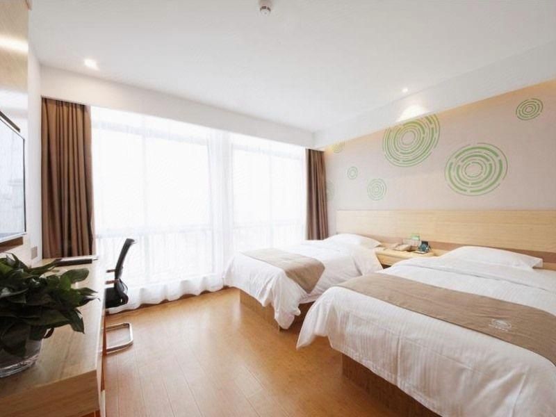 2 Bed Twin Superior Room