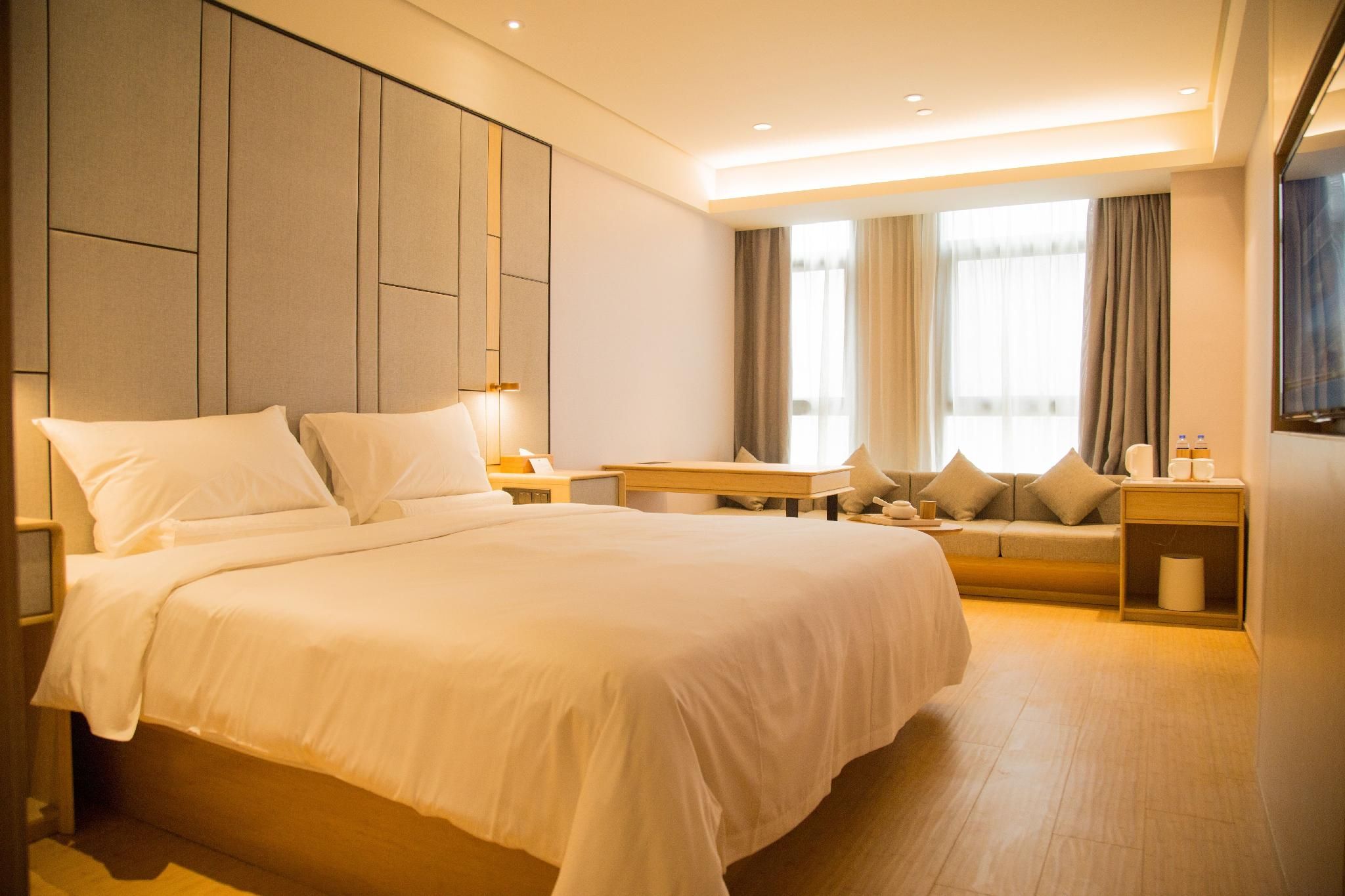 Business Queen Bed Room