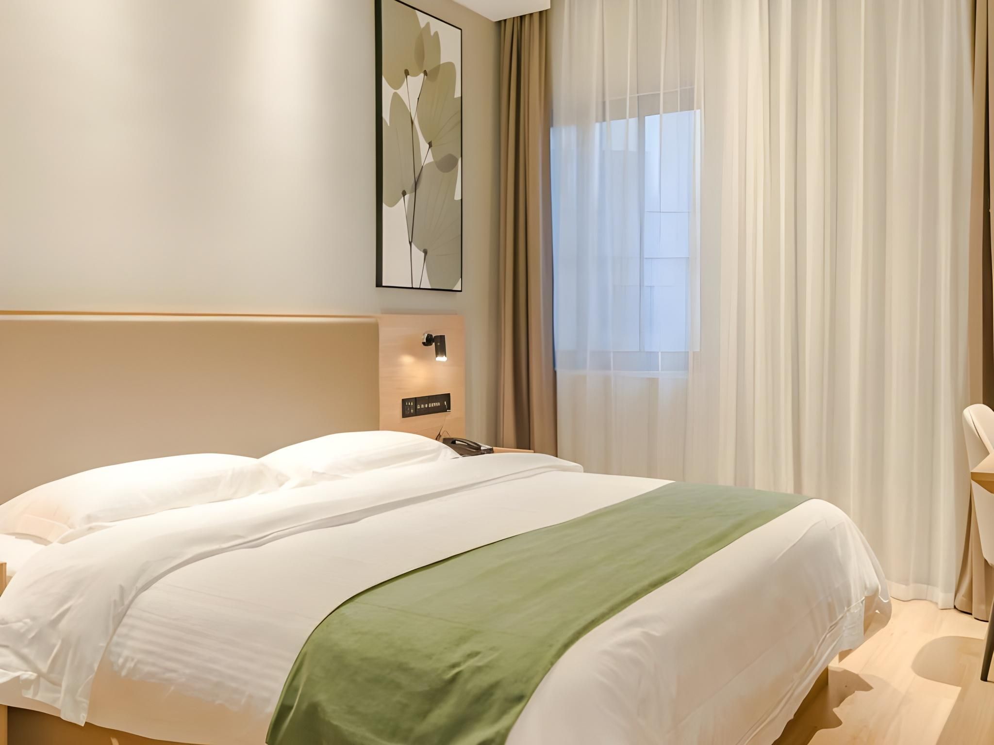 Business Queen Room