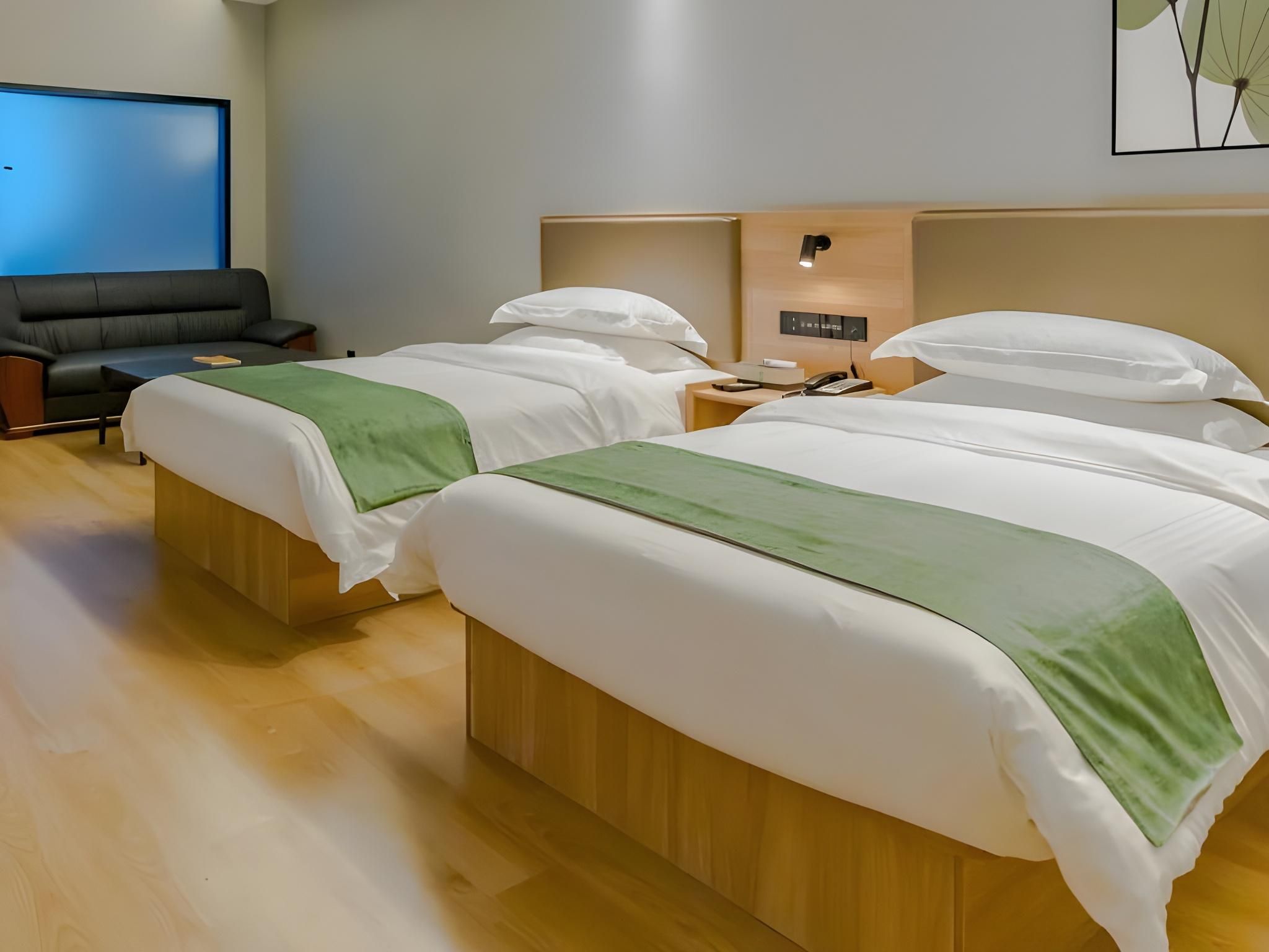 2 Bed Twin Superior Room