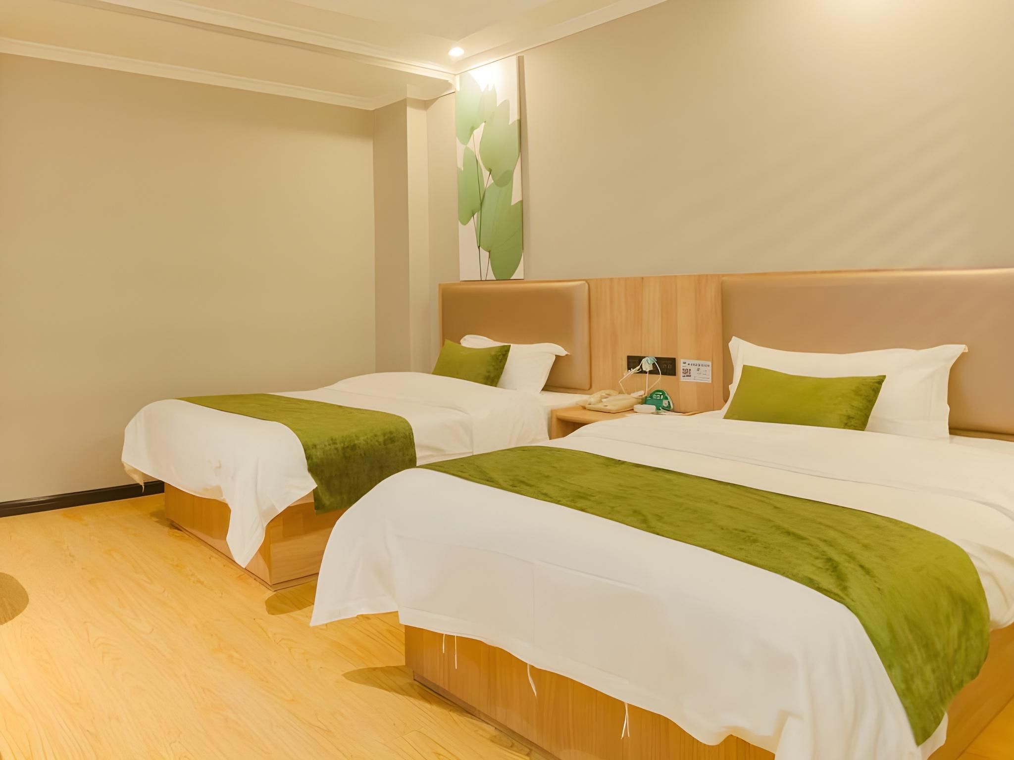 Twin Bedroom
