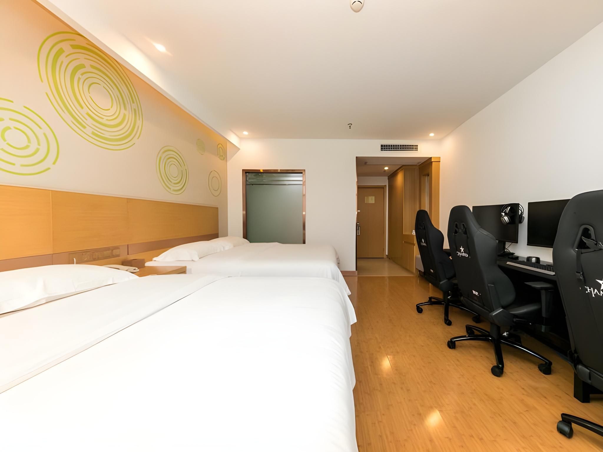 Superior Quadruple Room