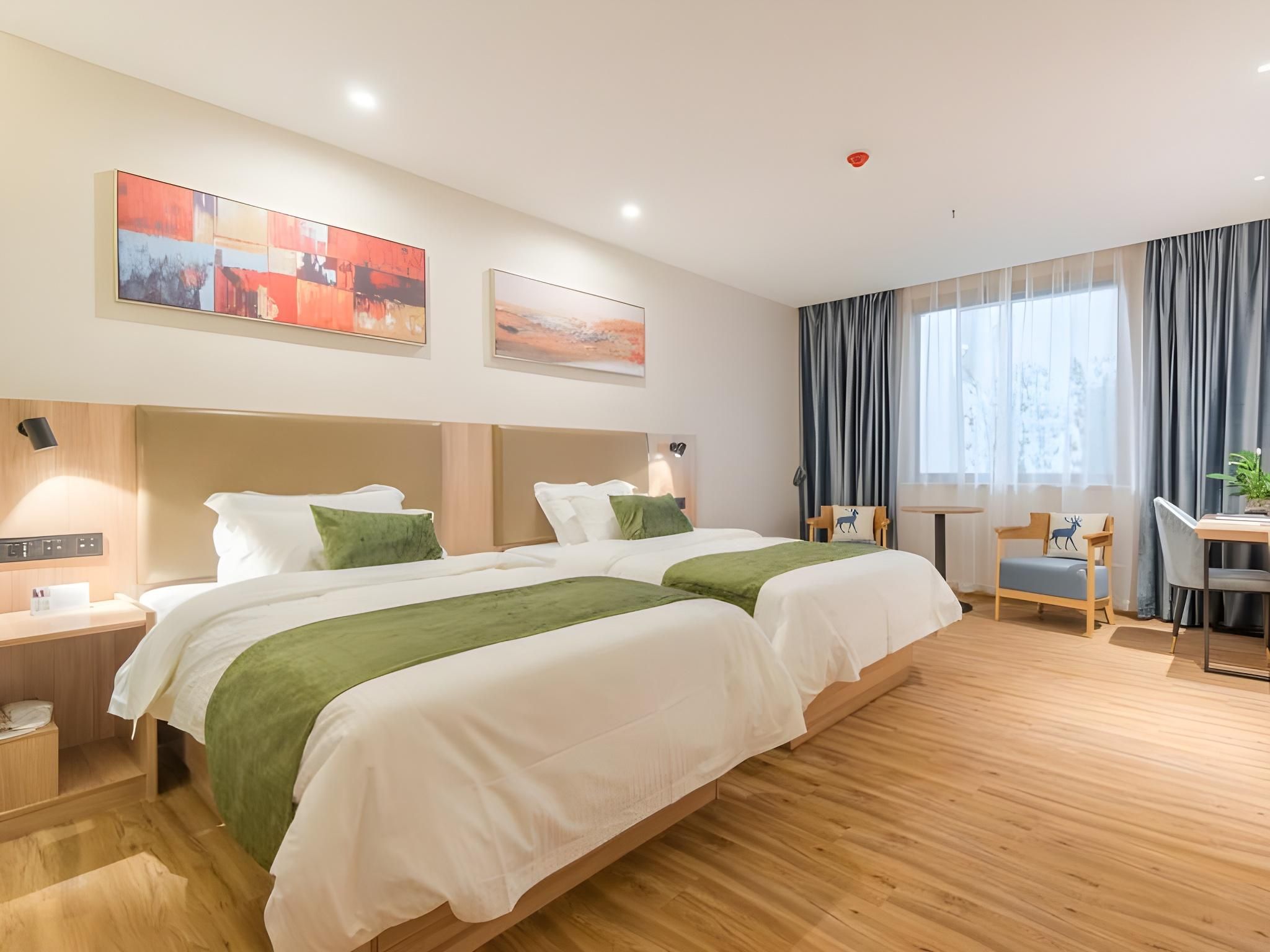 Twin Bed Room