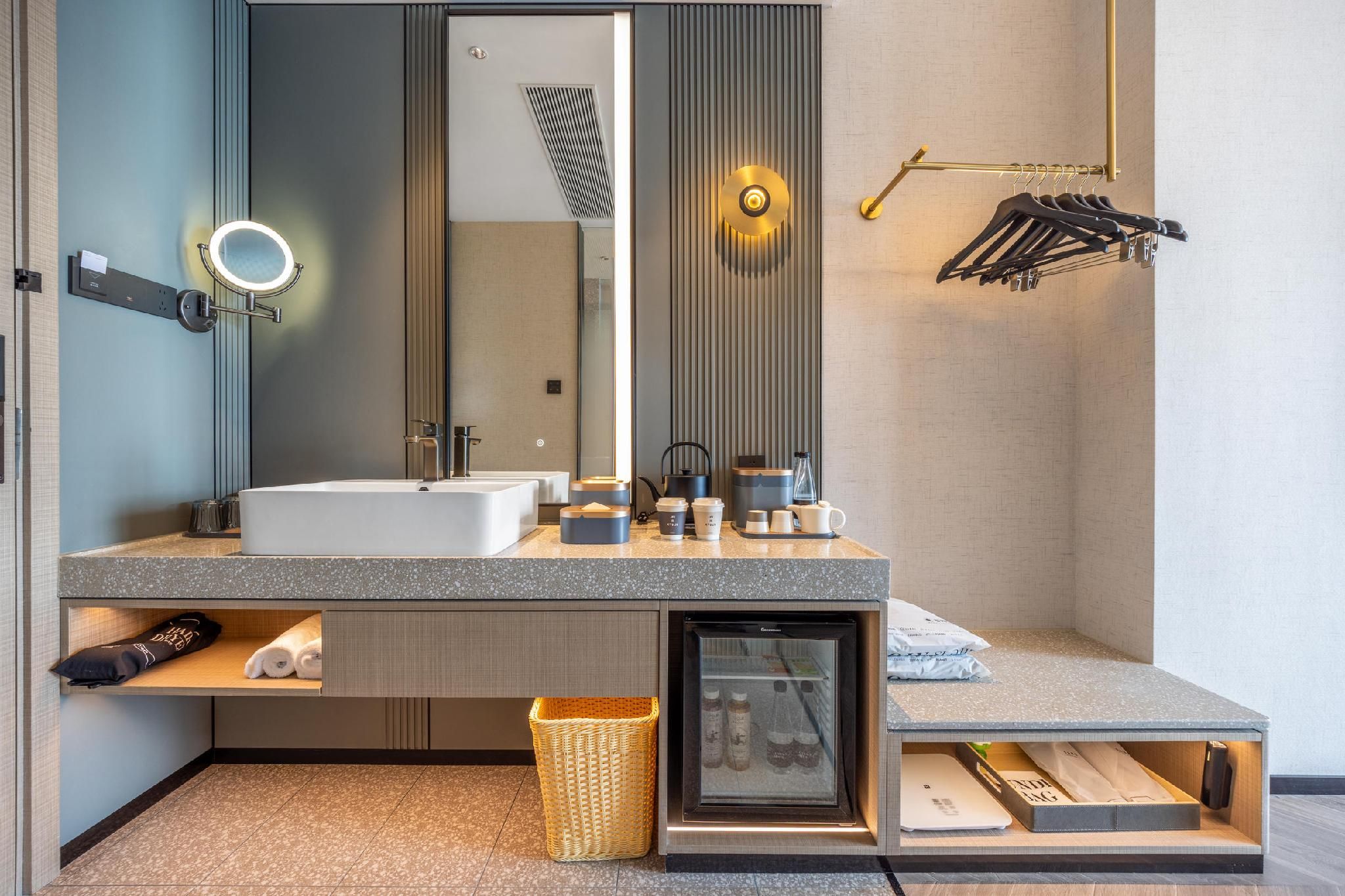 Atour - Premium Twin Room