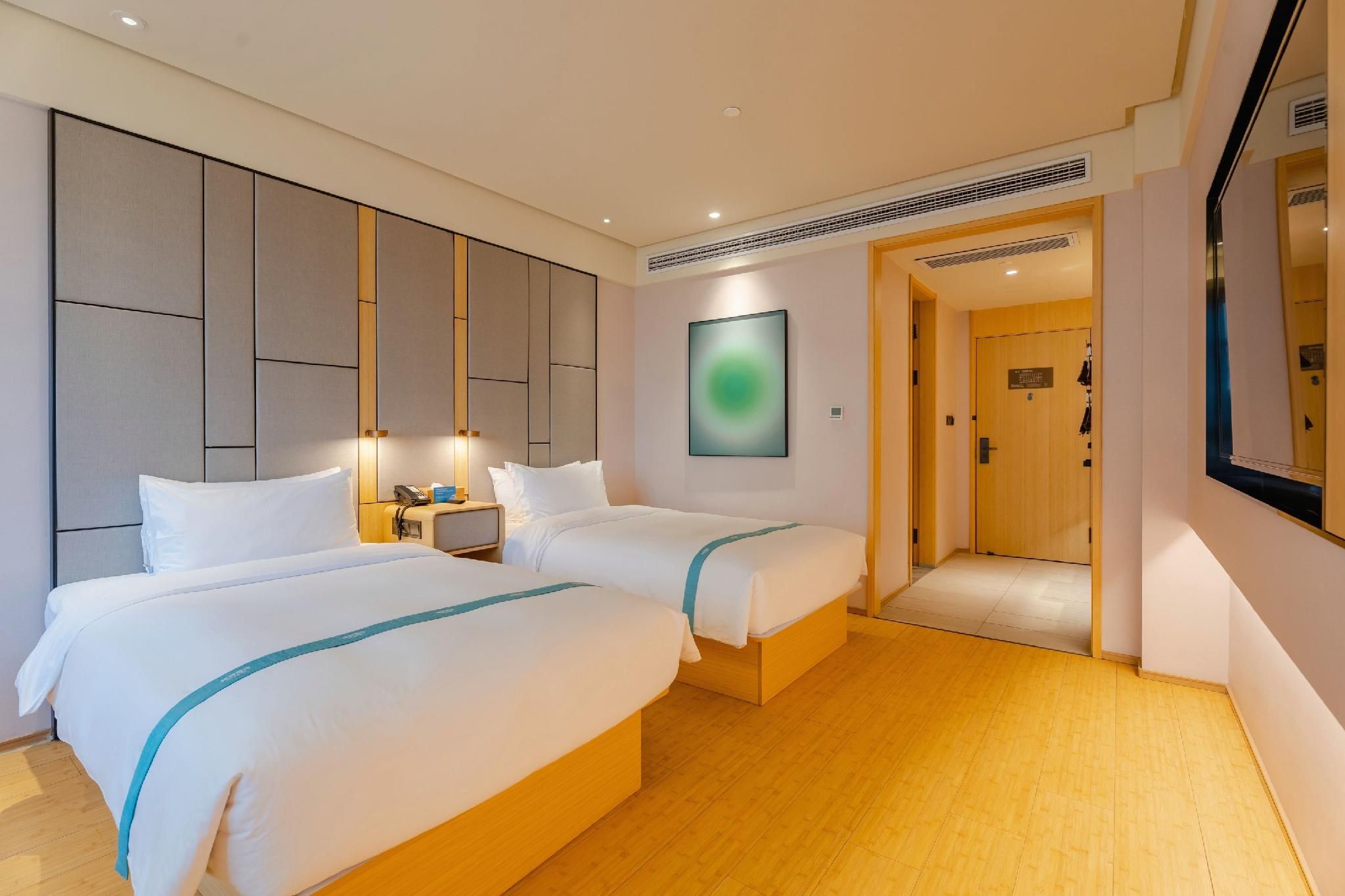 Twin Deluxe Room