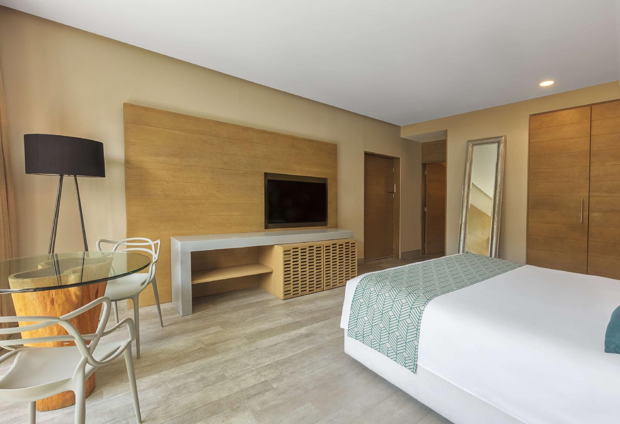 Standard Room-1 King Bed Adults Only