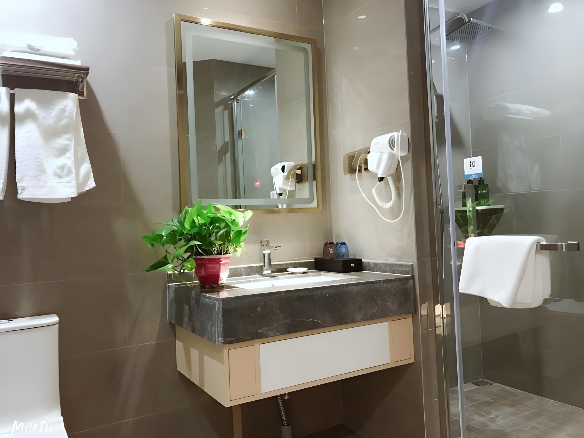 Featured Twin Room