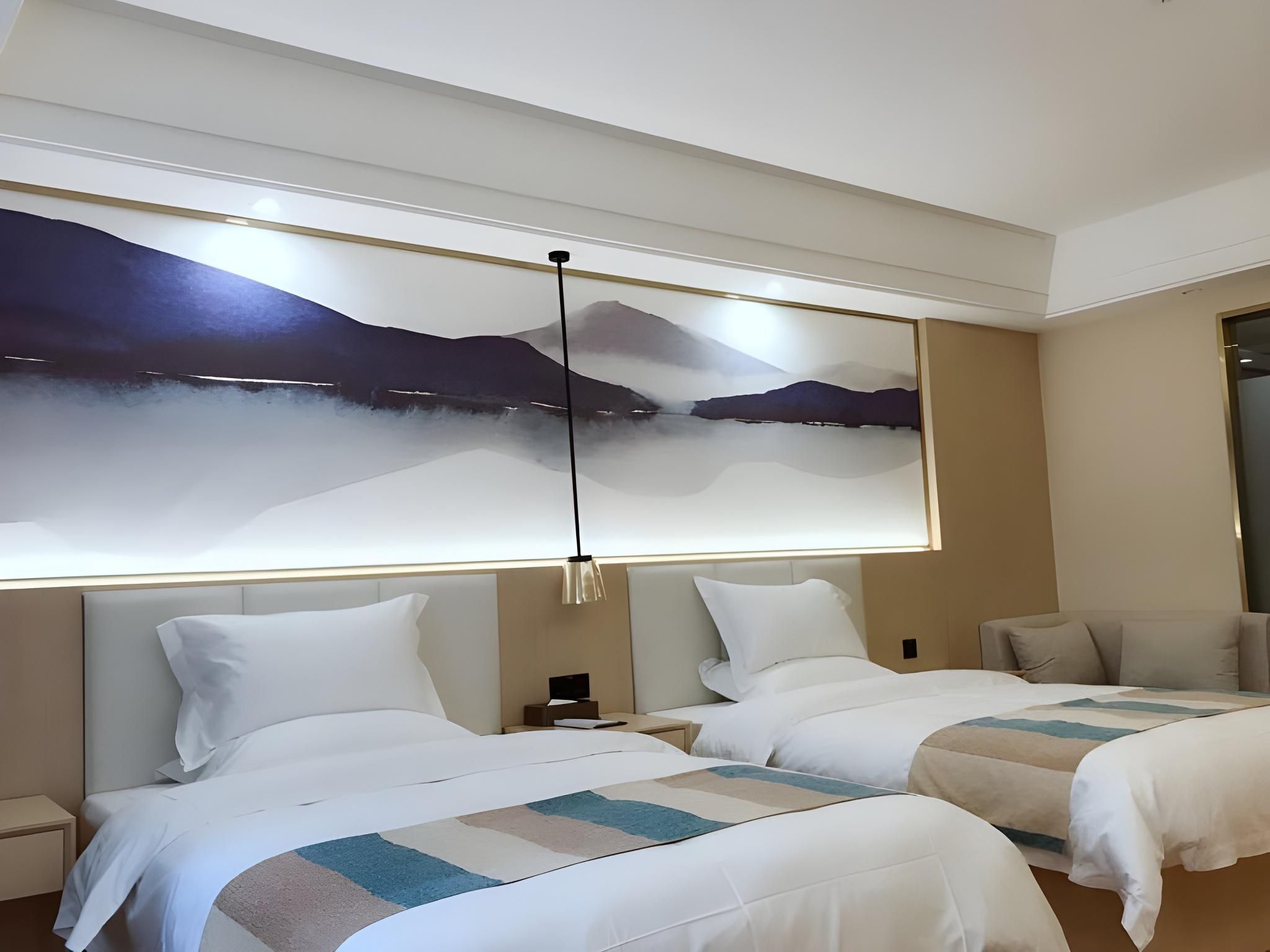 Twin Deluxe Room