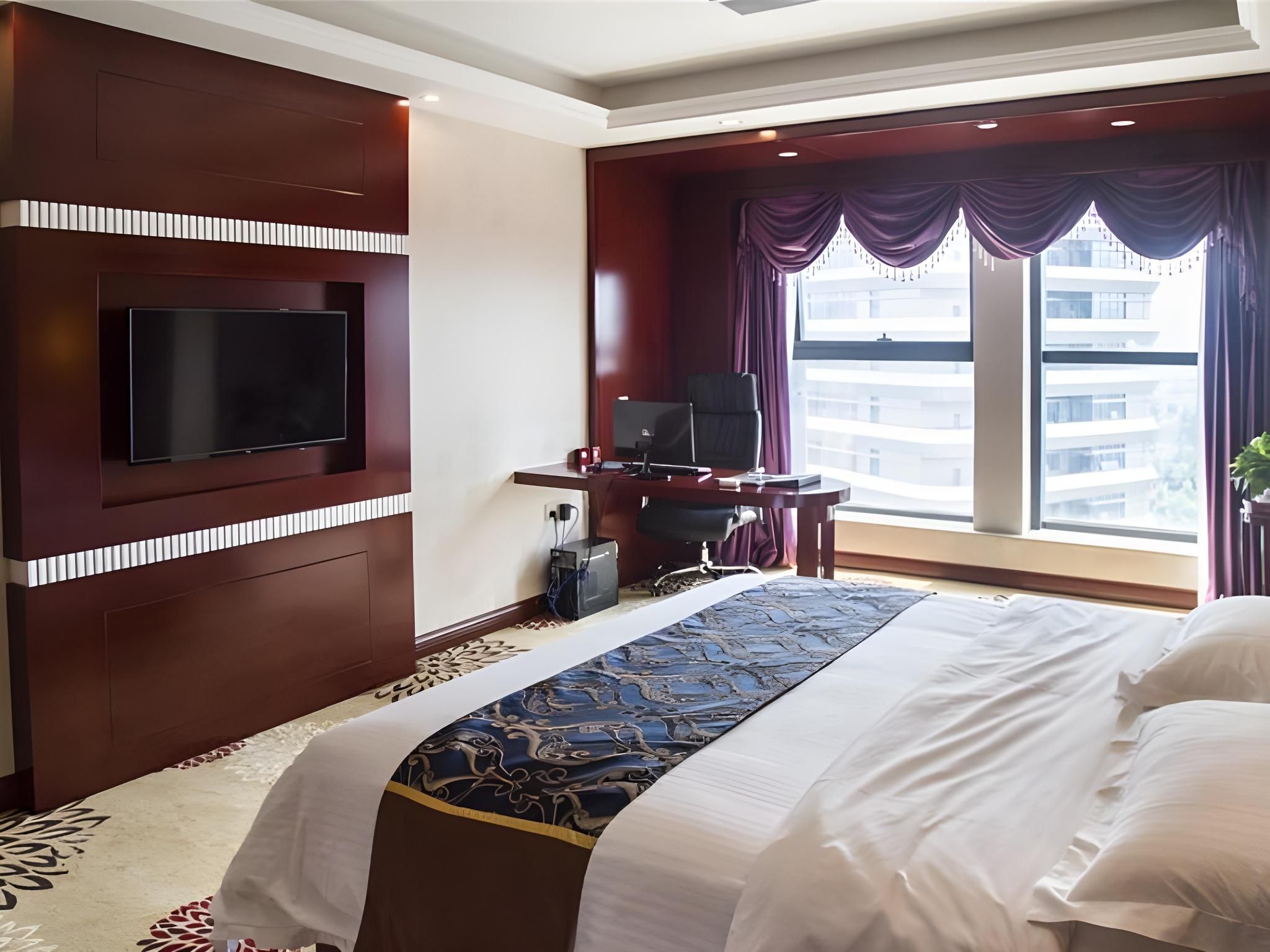 Senior Suite