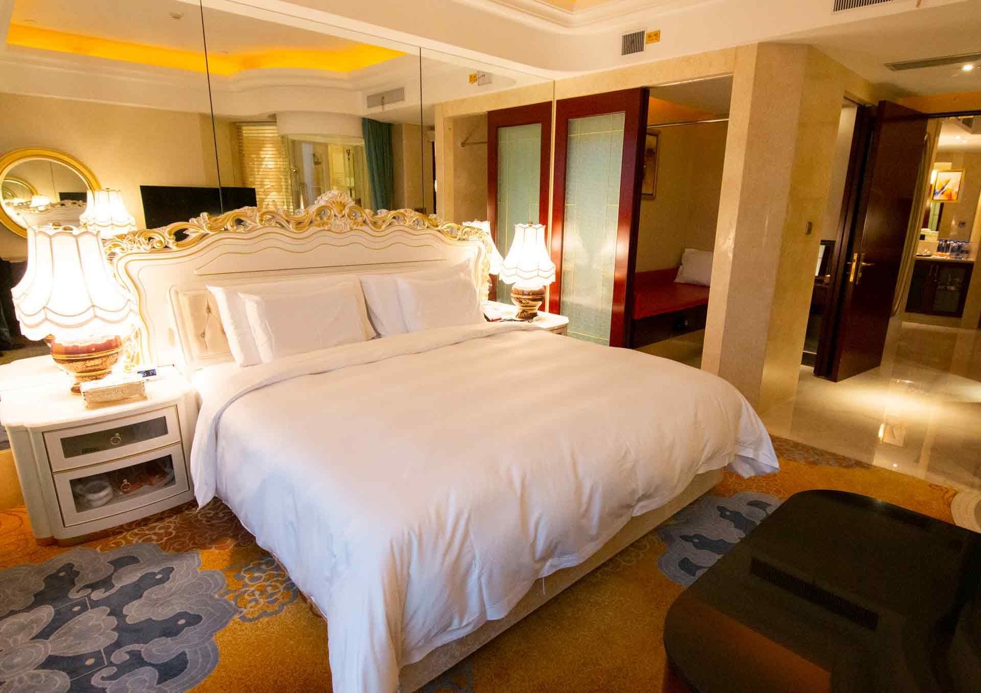 Business Single Room - Non-Smoking