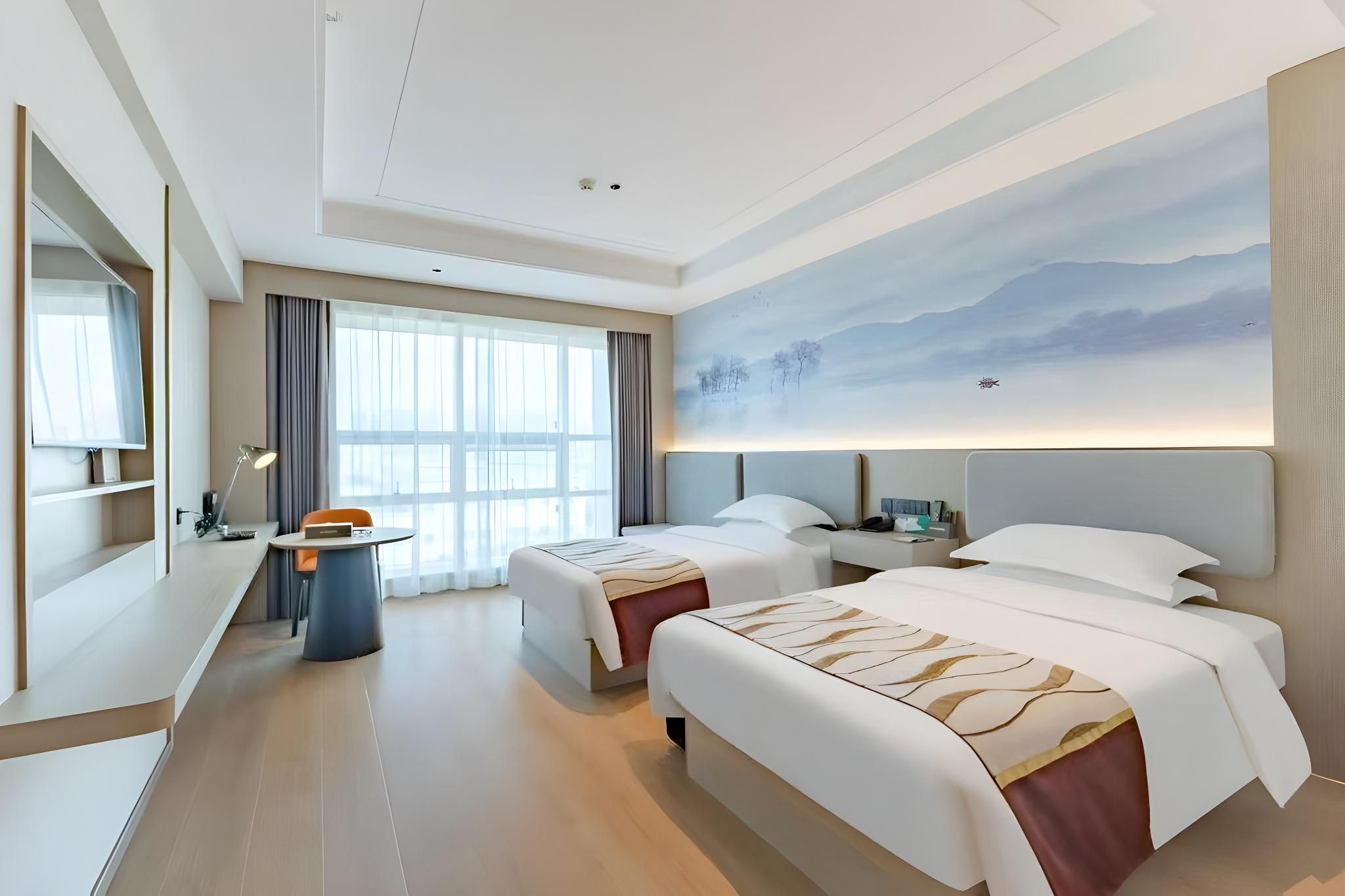 Elegant 2-bed Room