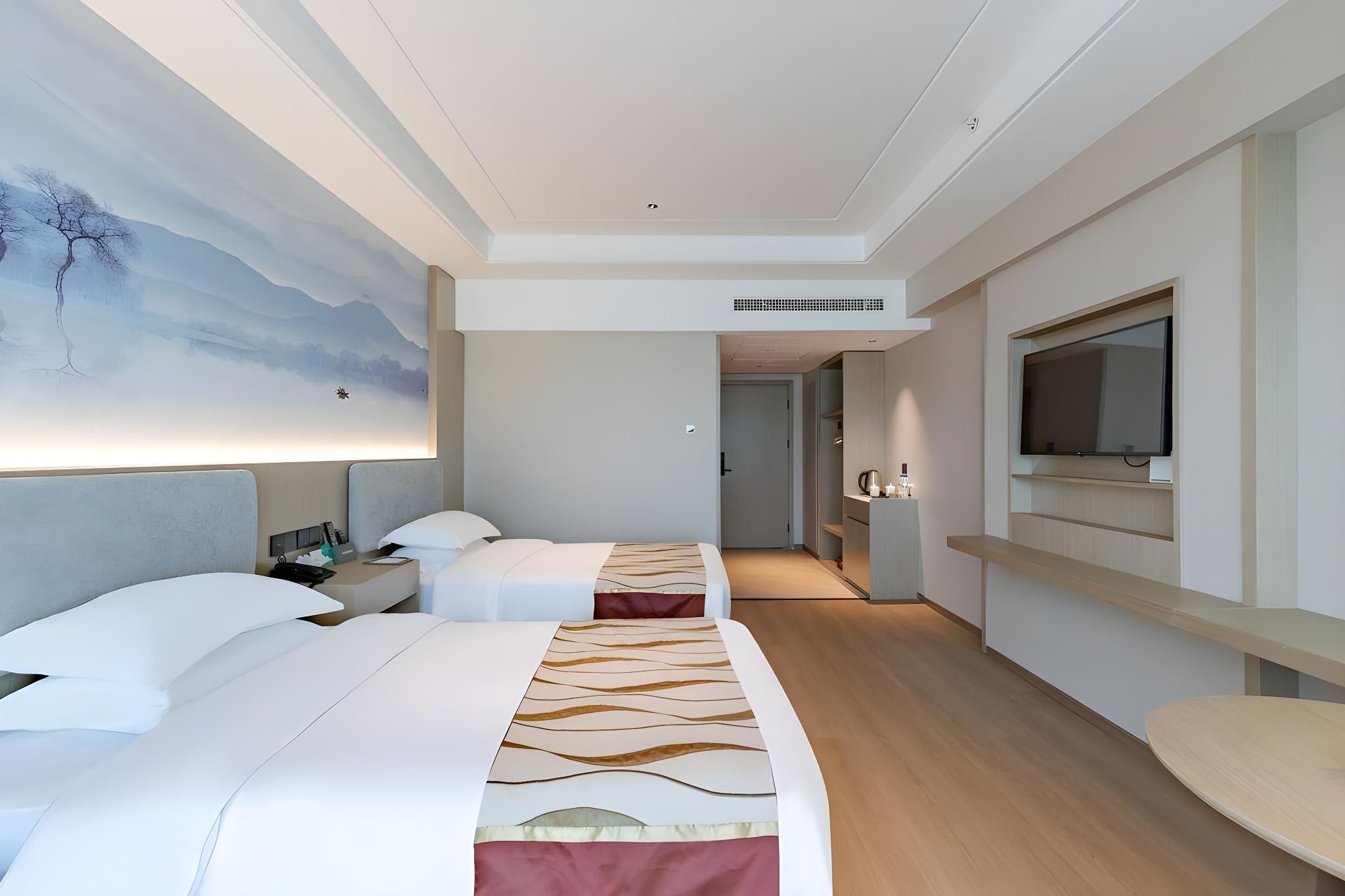 Elegant 2-bed Room