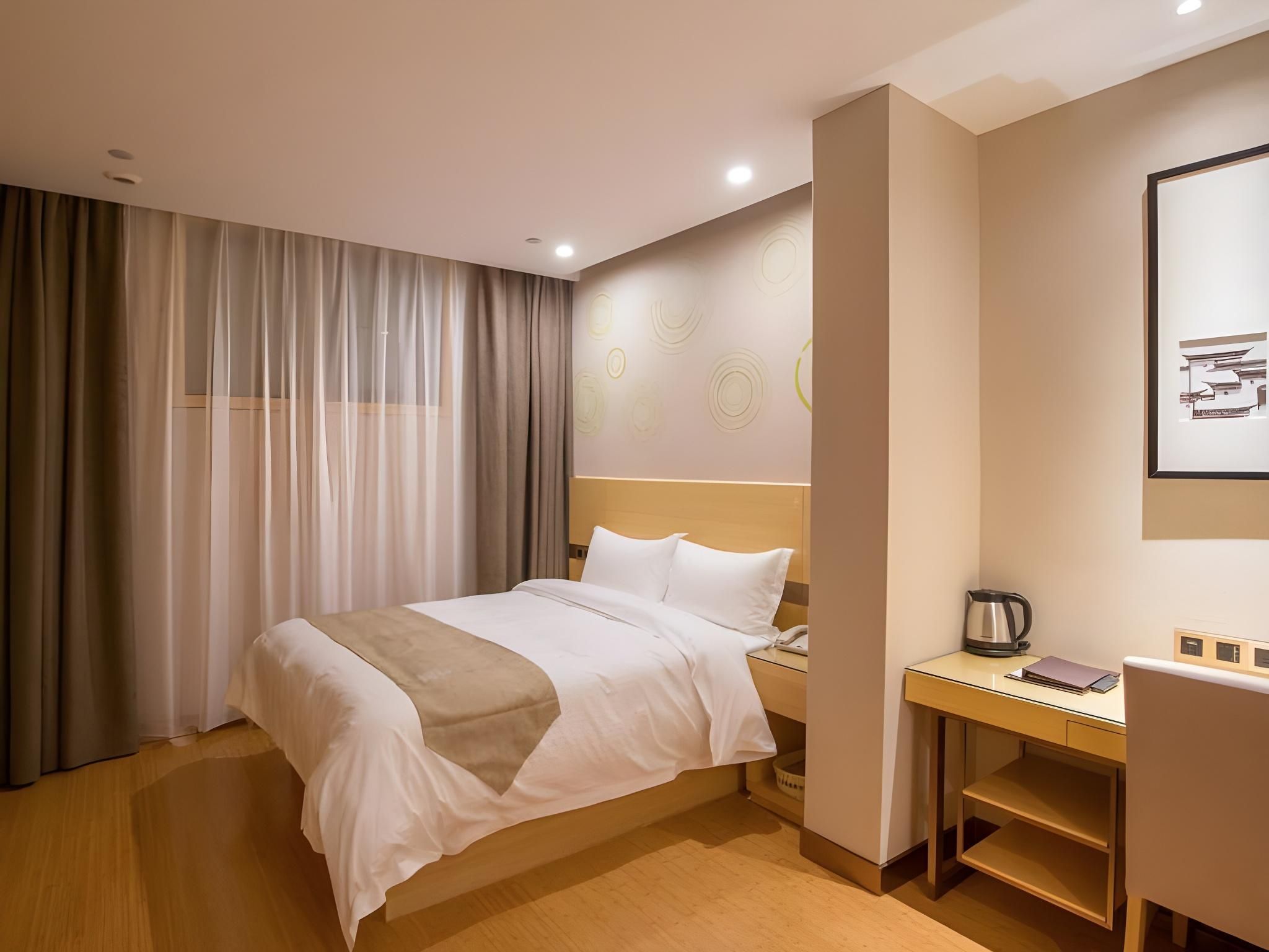 GTR - 1 Bed Guest Room no Window