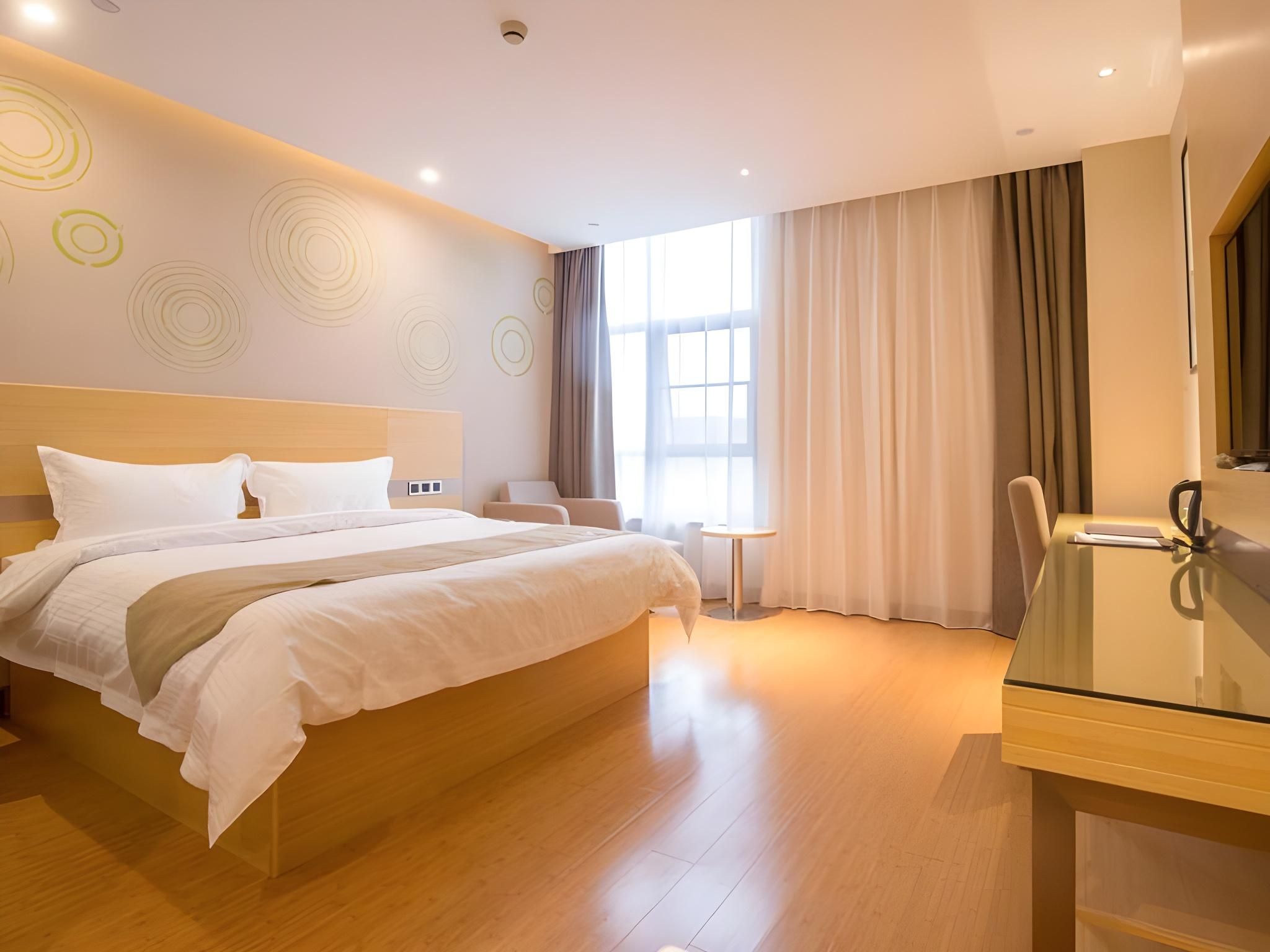 GTI - Business 1 Bed Room, Patio Window