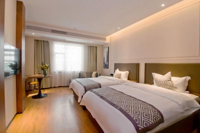 Twin Deluxe Room