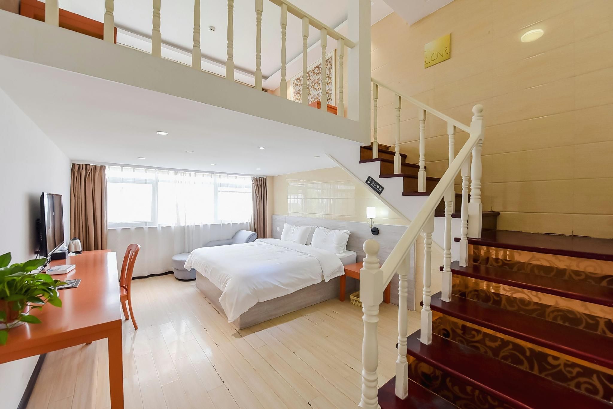 Feature Suite